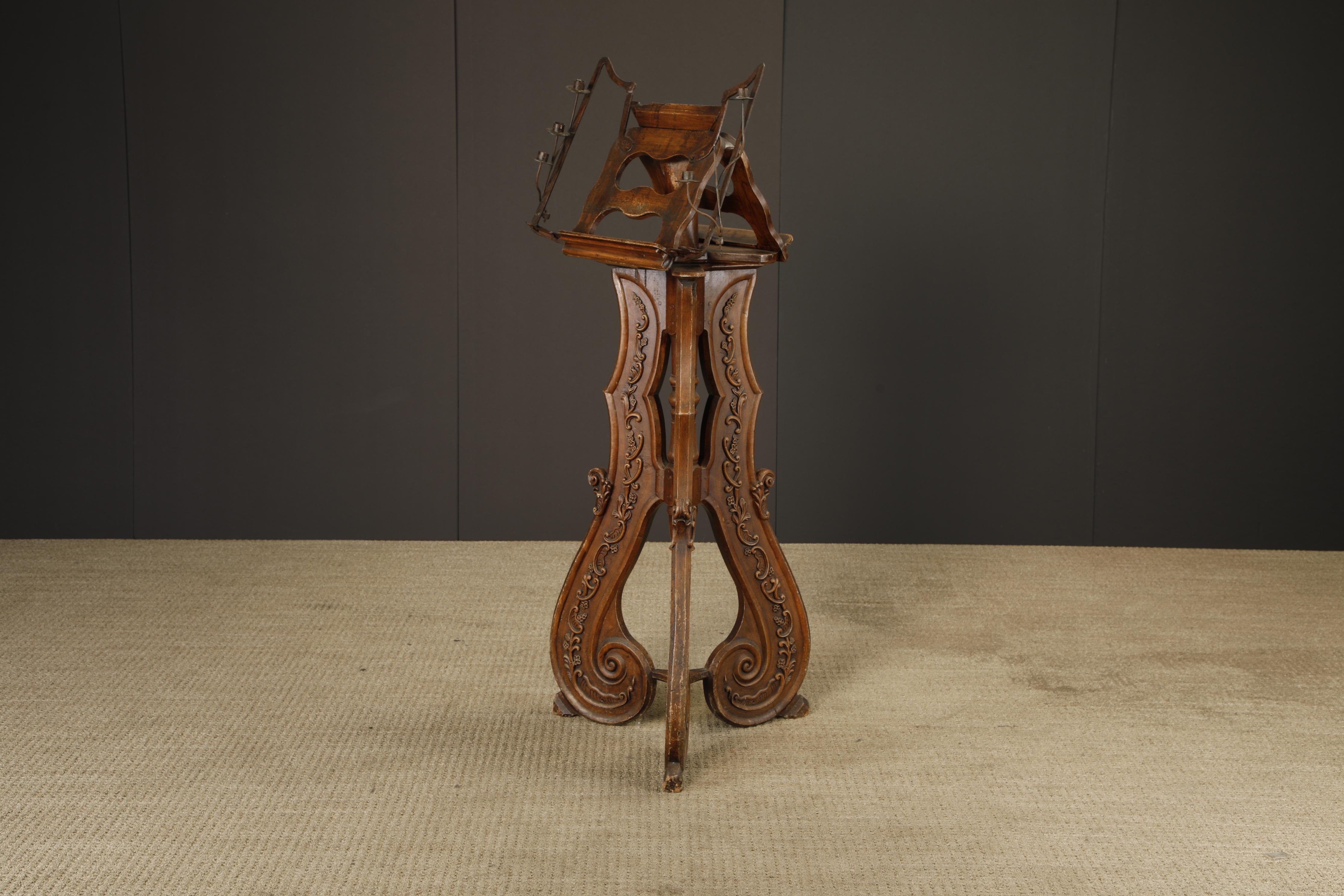 Victorian Rococo Revival Rotating Double Lectern with Candleholders, c 1850-1880 en vente 13