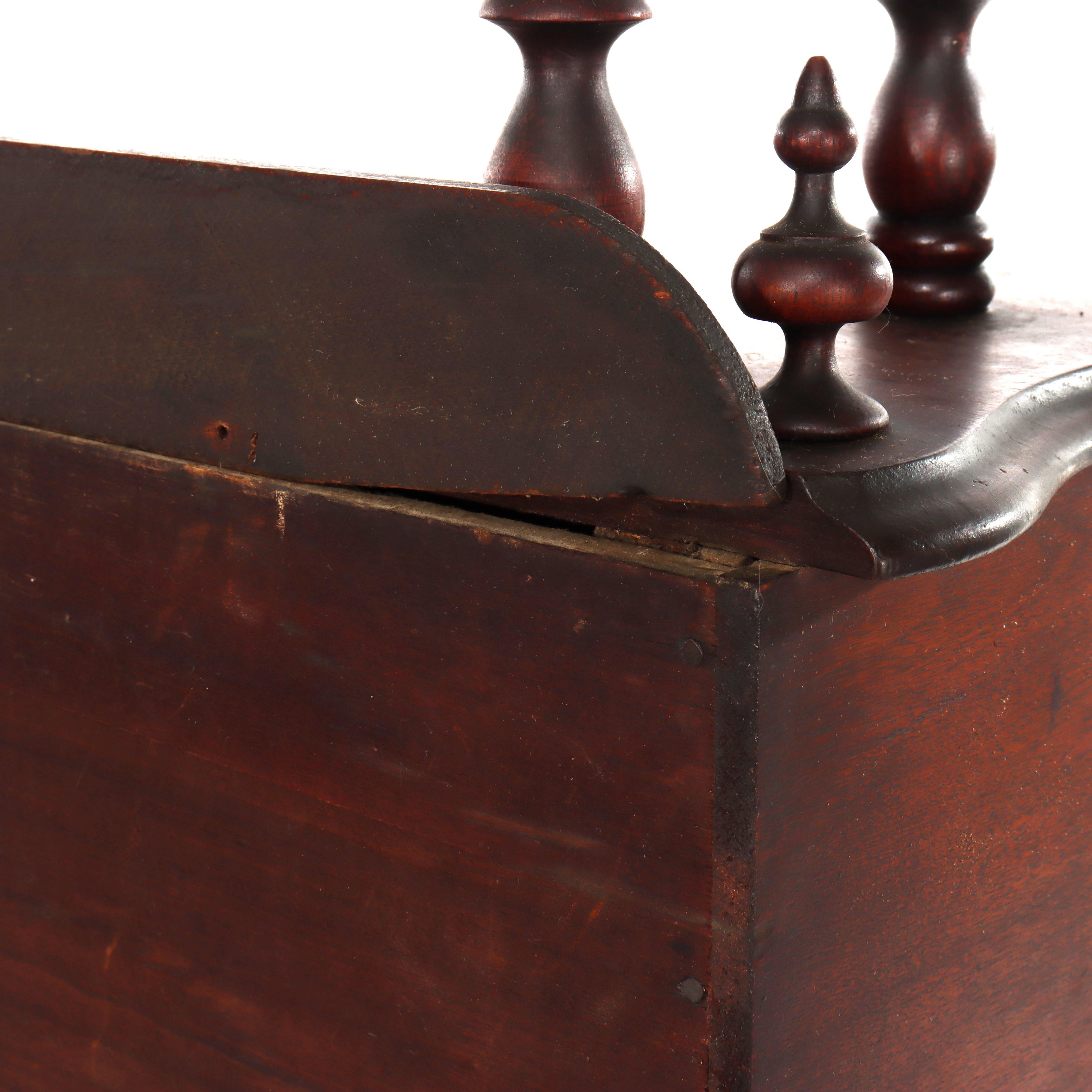 Etapa victoriana rococó de nogal con frente abatible C1890 en venta 12