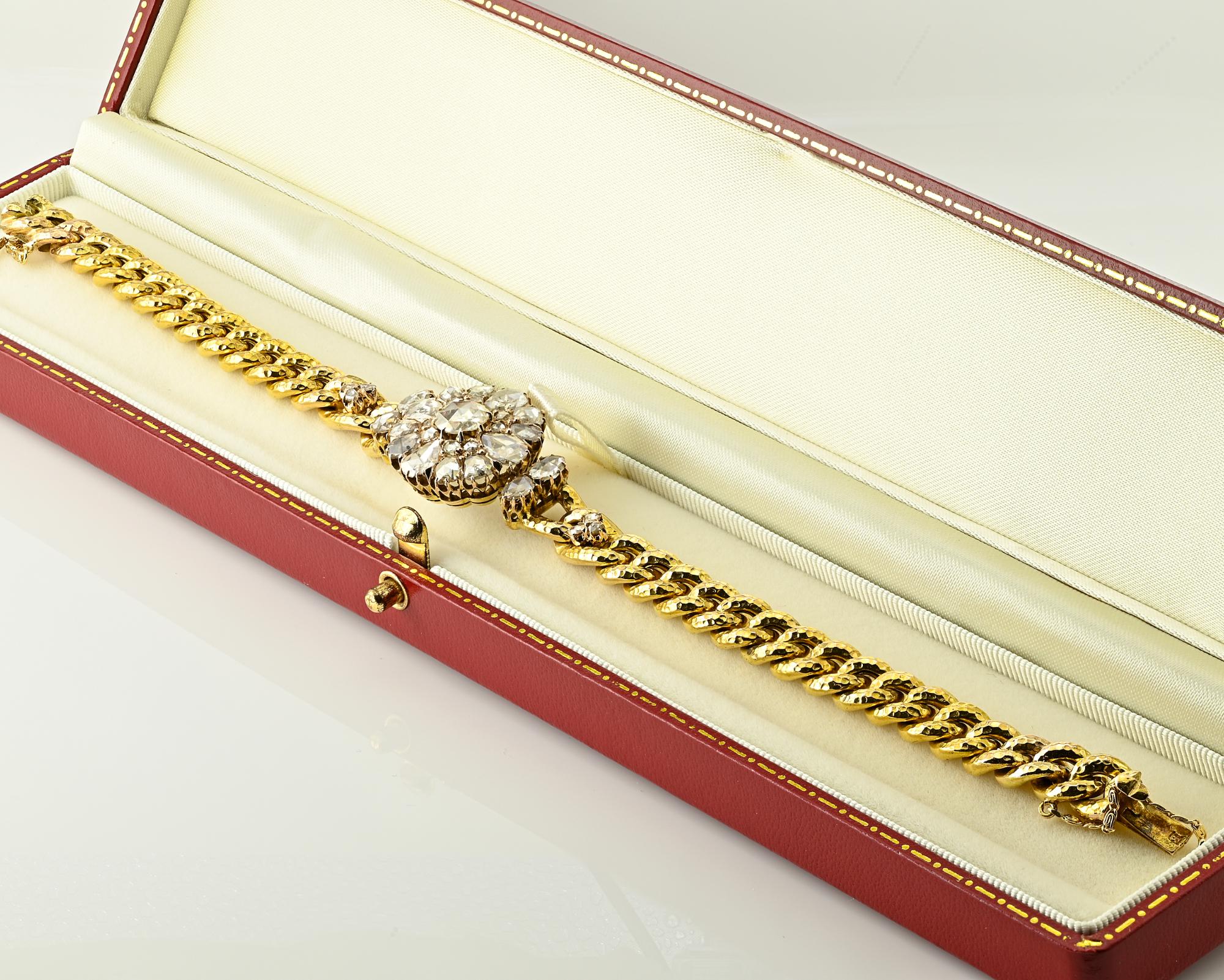 Dieses atemberaubende antike Armband ist 1870 ca.
Wunderschönes originales Armband aus der viktorianischen Zeit mit Diamant in der Mitte in Form eines Gänseblümchens, das in reinster viktorianischer Tradition von Hand aus massivem 10 KT Gelbgold