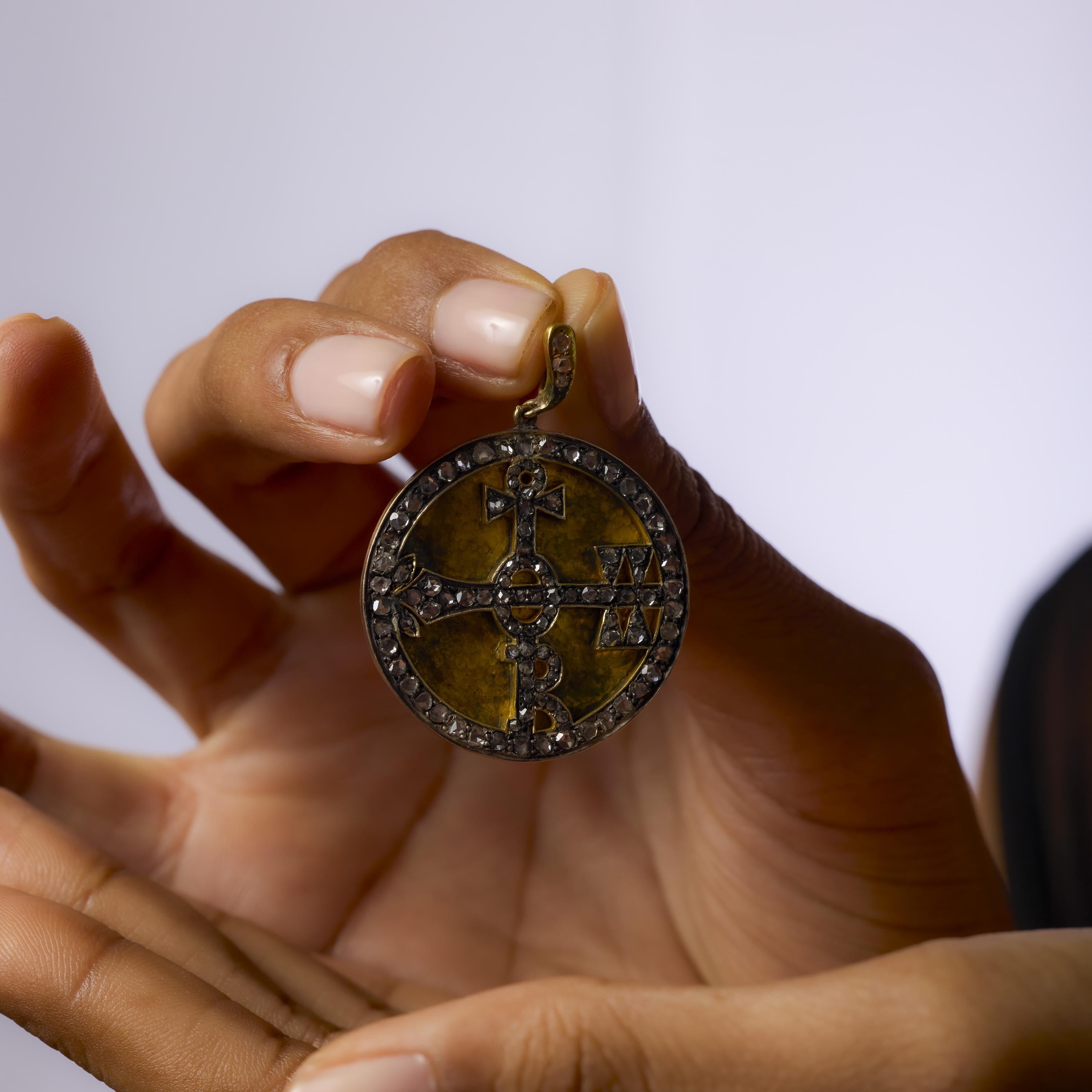 Viktorianischer Anhänger mit Diamanten im Rosenschliff aus 18k Rosé- und Gelbgold Damen im Angebot
