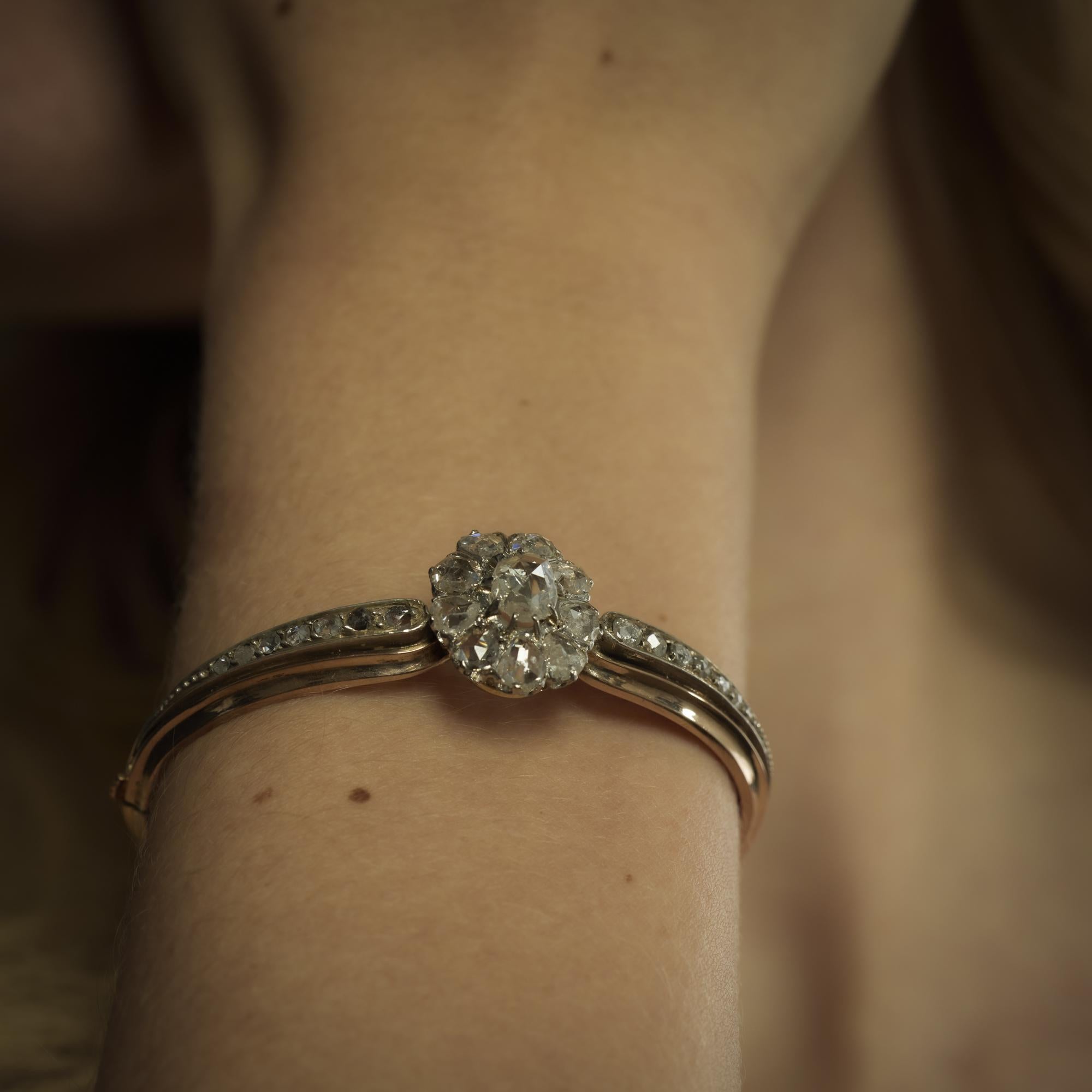 Victorian rose cut diamond 18k yellow gold bangle For Sale 1