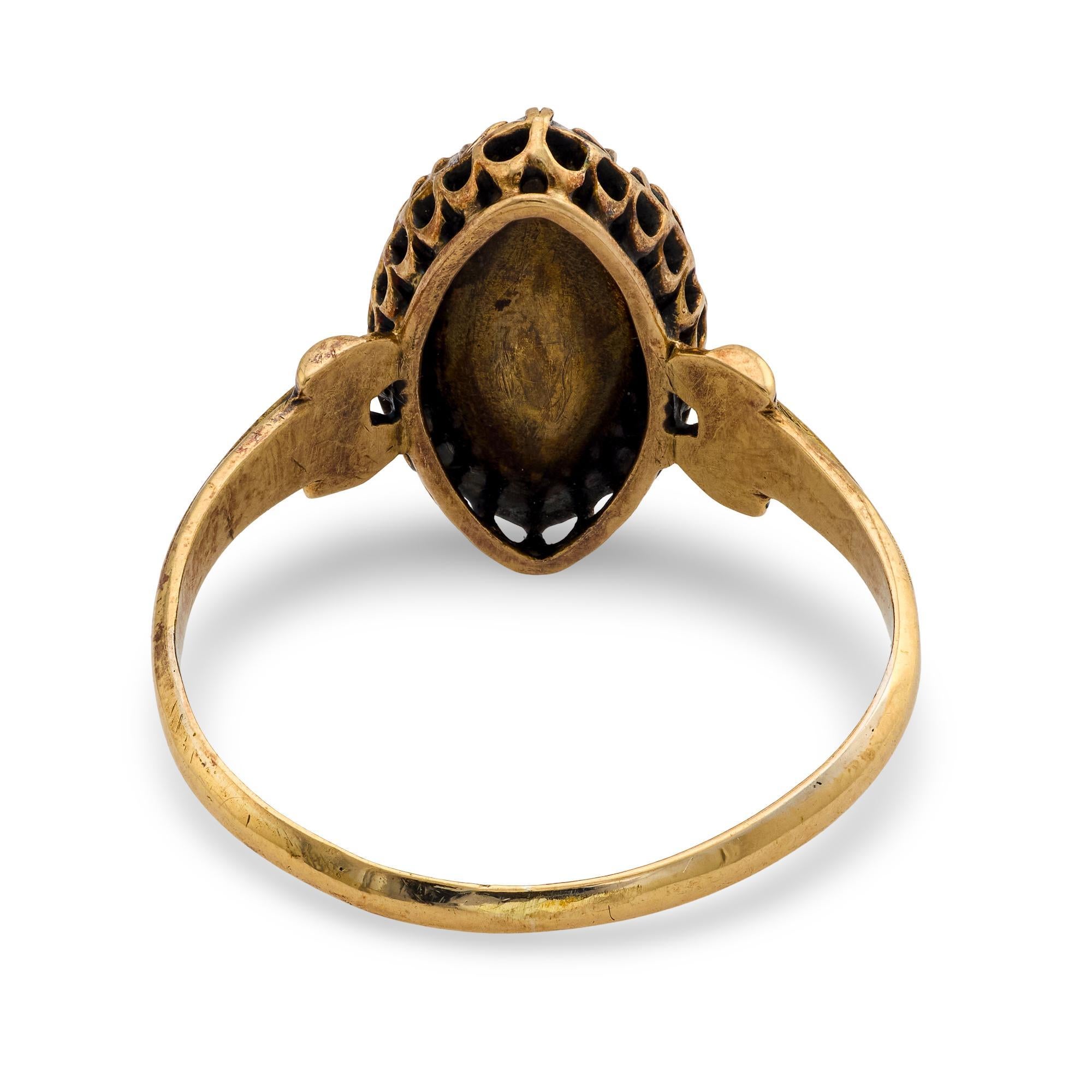 Bague victorienne à navette en or jaune 18 carats et diamant taillé en rose Bon état - En vente à Beverly Hills, CA