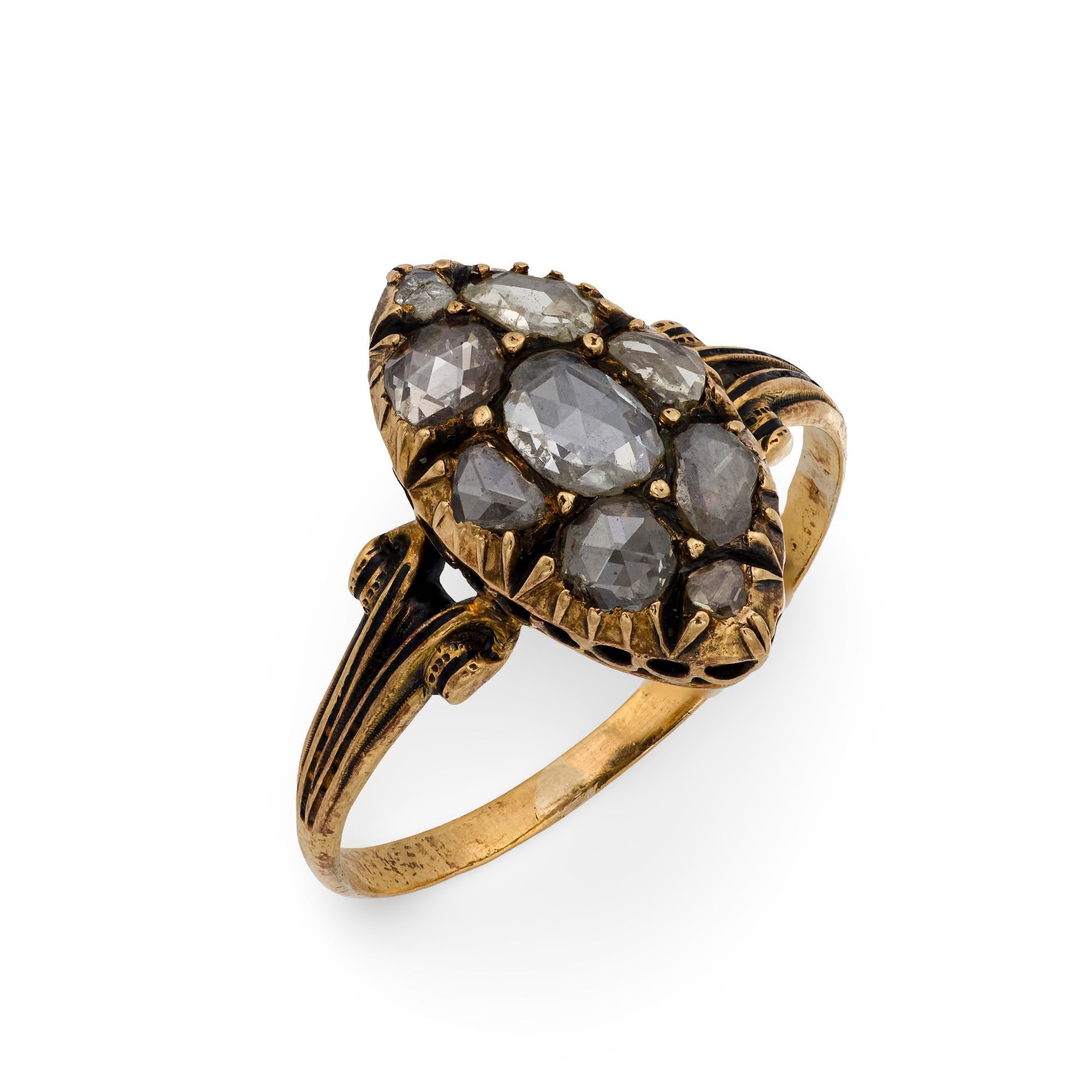 Bague victorienne à navette en or jaune 18 carats et diamant taillé en rose en vente