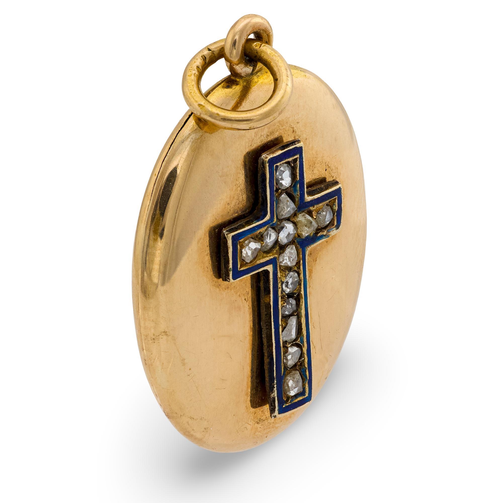 Victorian rose cut diamond agate 14k yellow gold enamel cross pendant For Sale 2