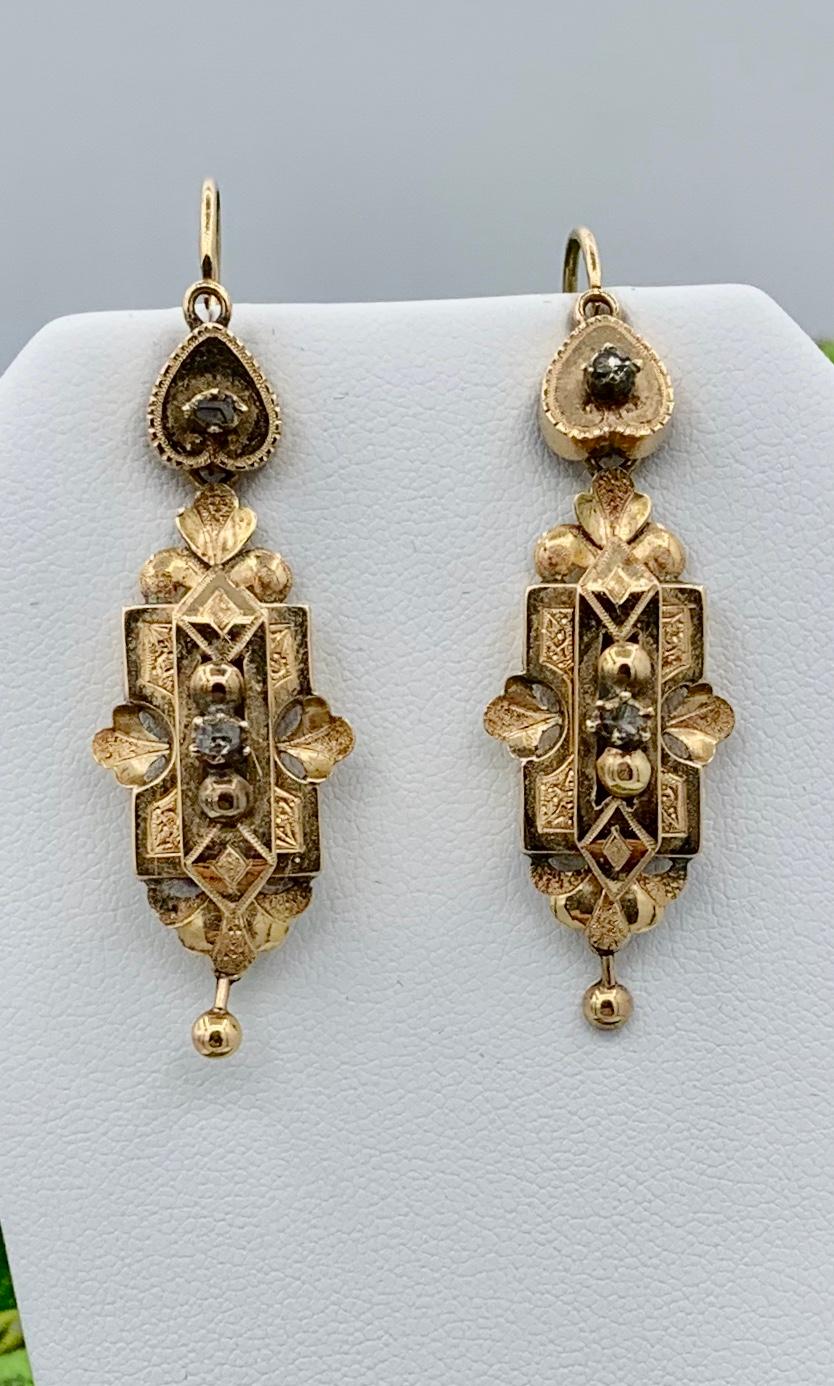 Boucles d'oreilles jour/nuit victoriennes en or 14 carats avec diamants taillés en rose et pendants en forme de coeur Rare Pour femmes en vente