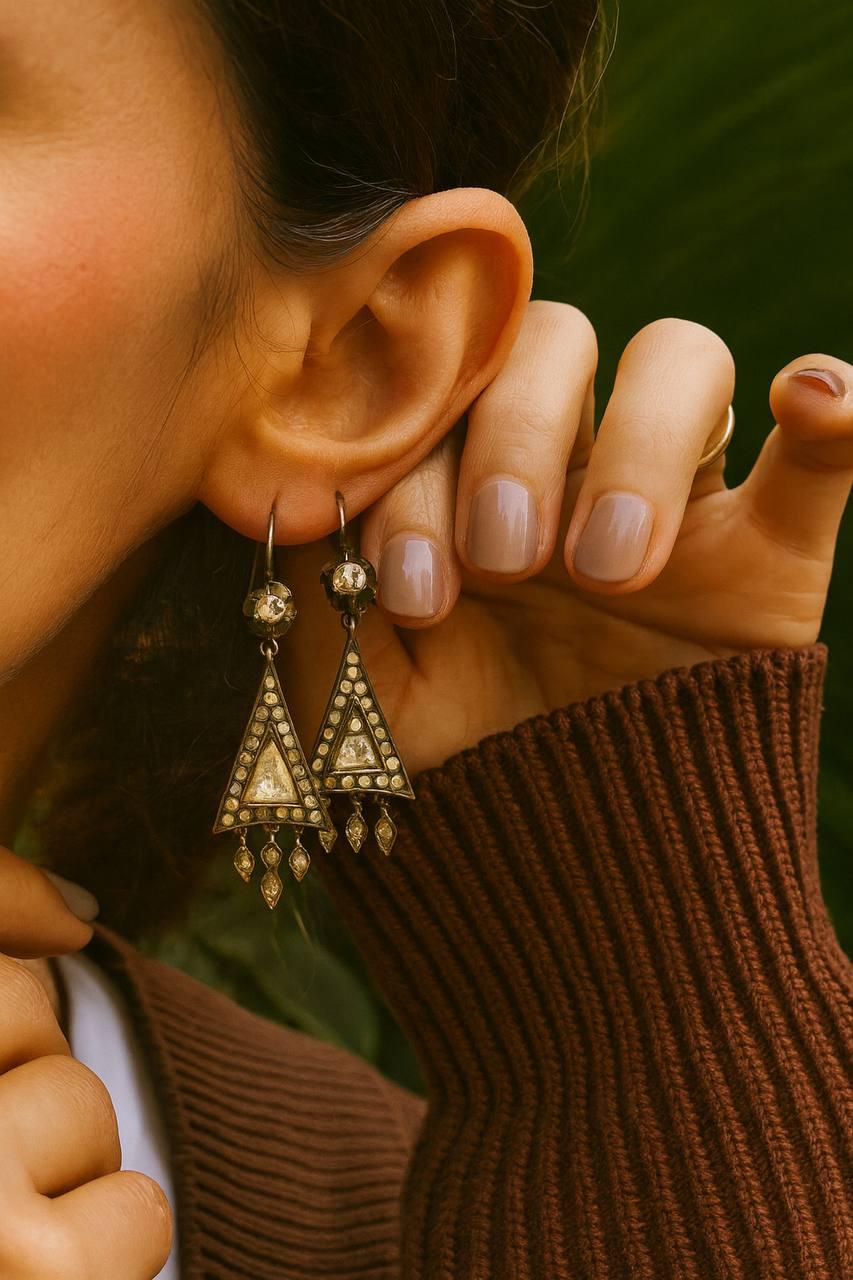 Boucles d'oreilles victoriennes à diamant taillé en rose, vers 1870 en vente 3