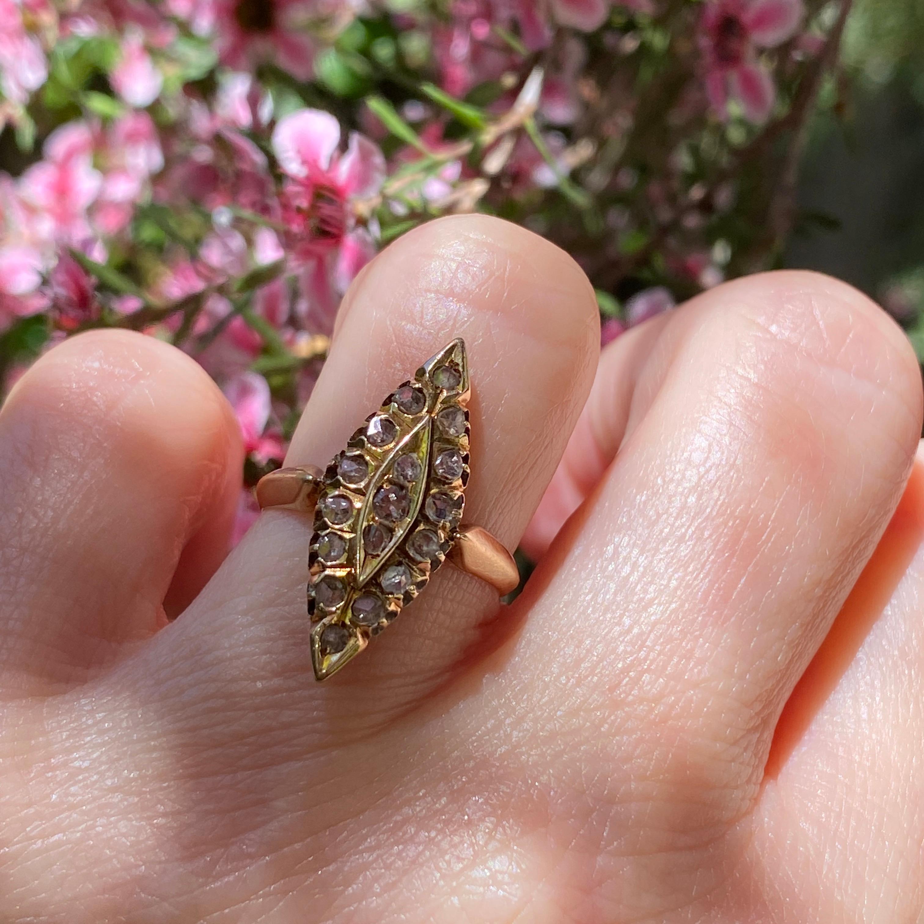 Viktorianischer Navette 14K Goldring mit Diamant im Rosenschliff im Angebot 3