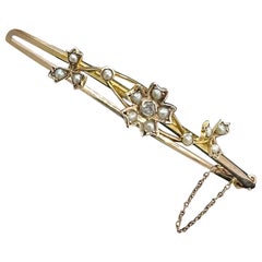 Bracelet jonc victorien ancien en or Art nouveau avec fleurs en perles et diamants taille rose