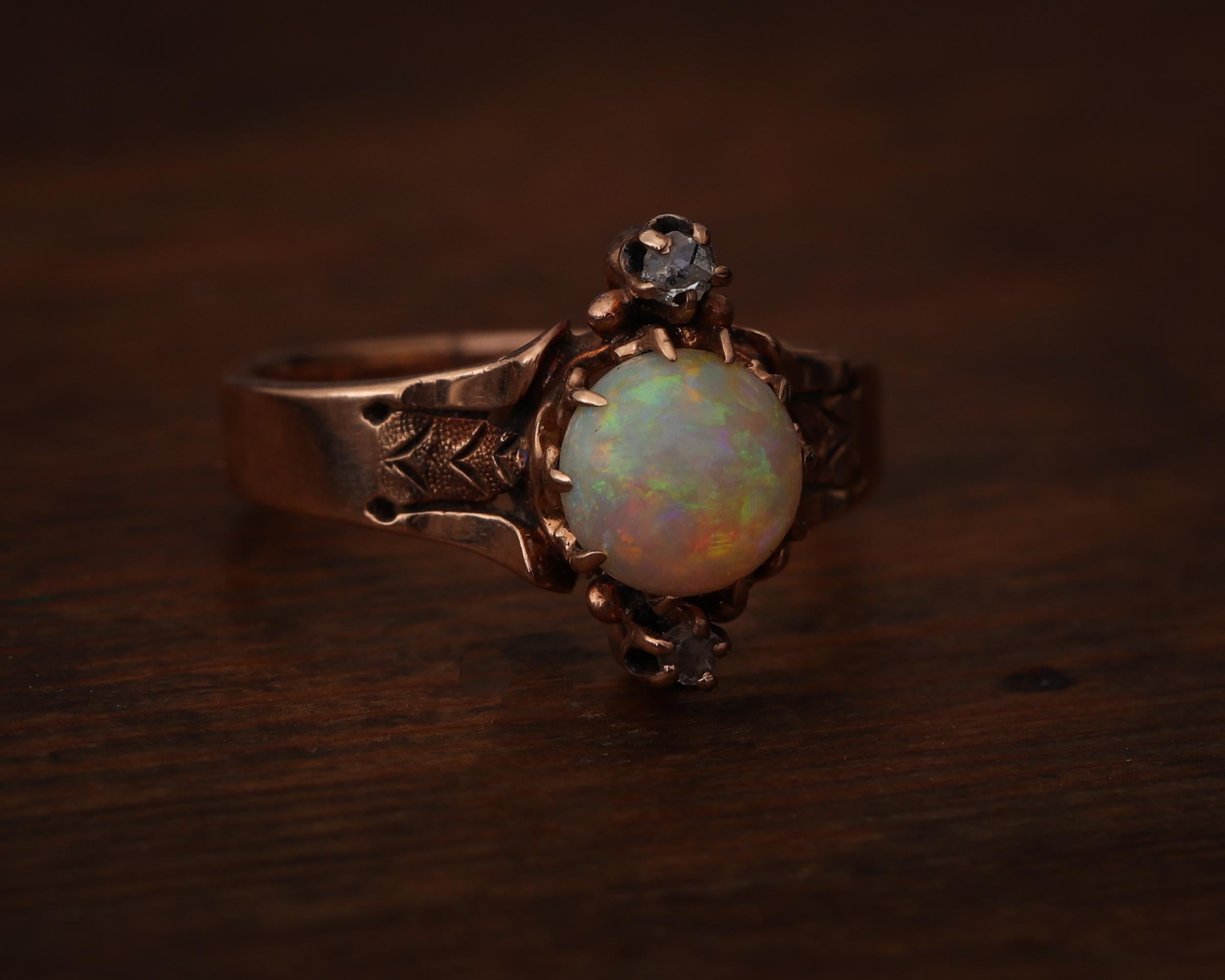 Victorian Rose Gold Opal Ring with Rose Cut Diamond Accents, Etched Design In Good Condition In Addison, TX