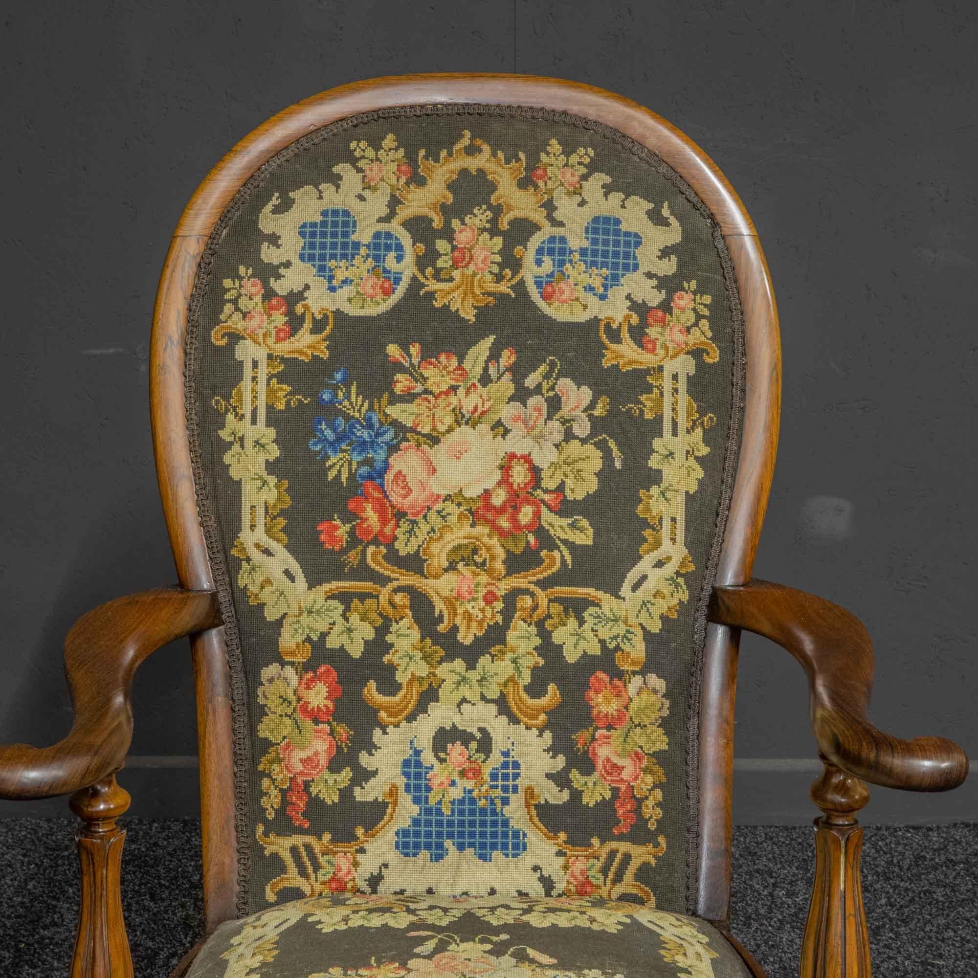 Victorian Rosewood Armchair For Sale 3