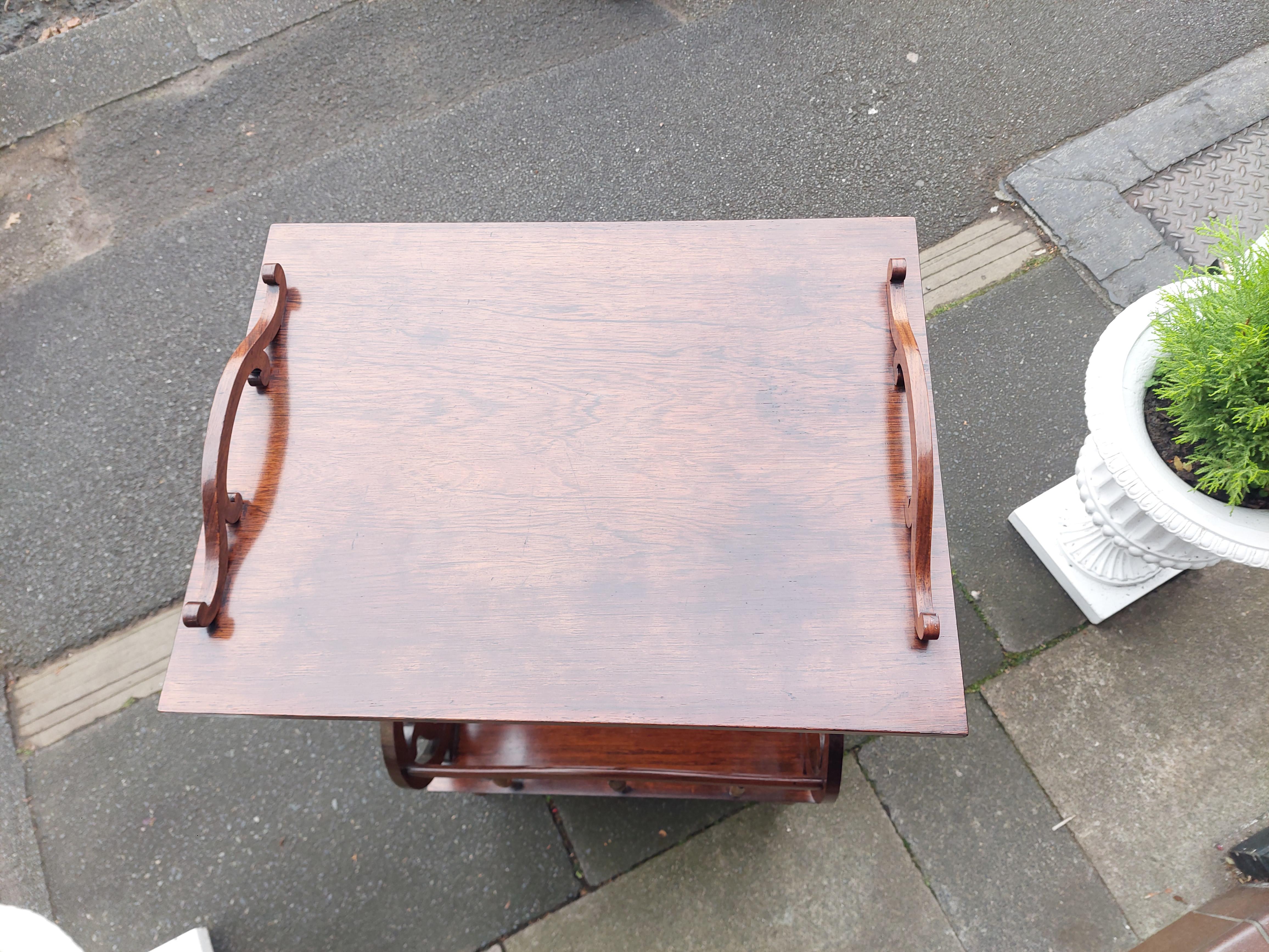 Viktorianisches Palisanderholz Canterbury Whatnot (Hochviktorianisch) im Angebot