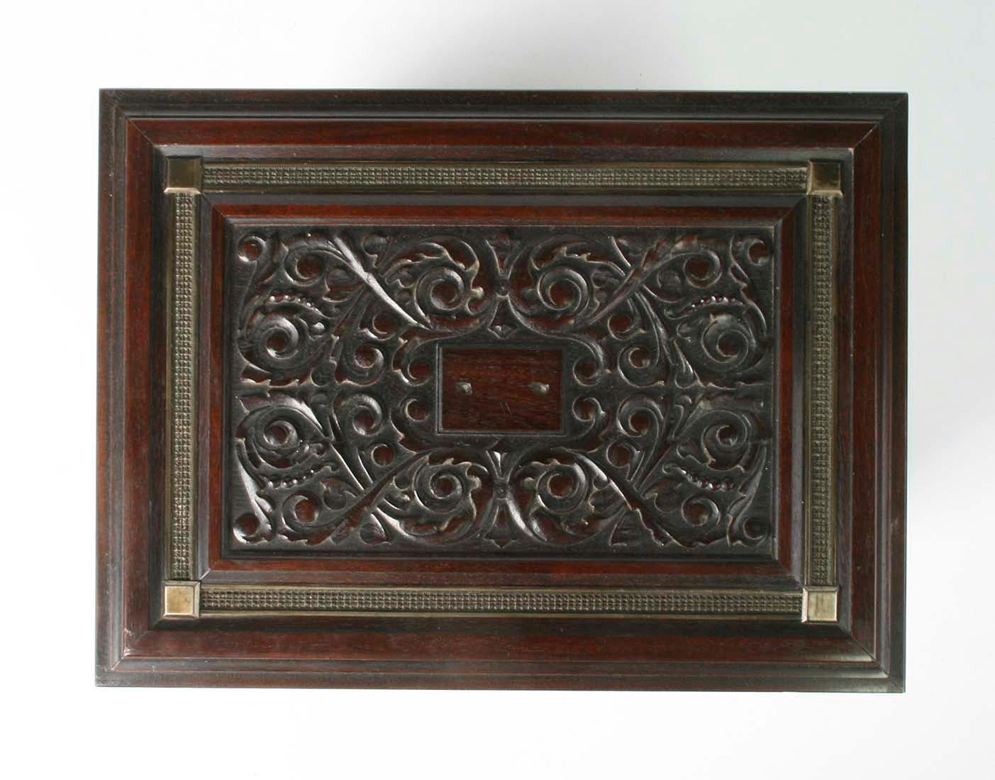 Victorian Mahogany Carved Cigar Box, 19th Century 5