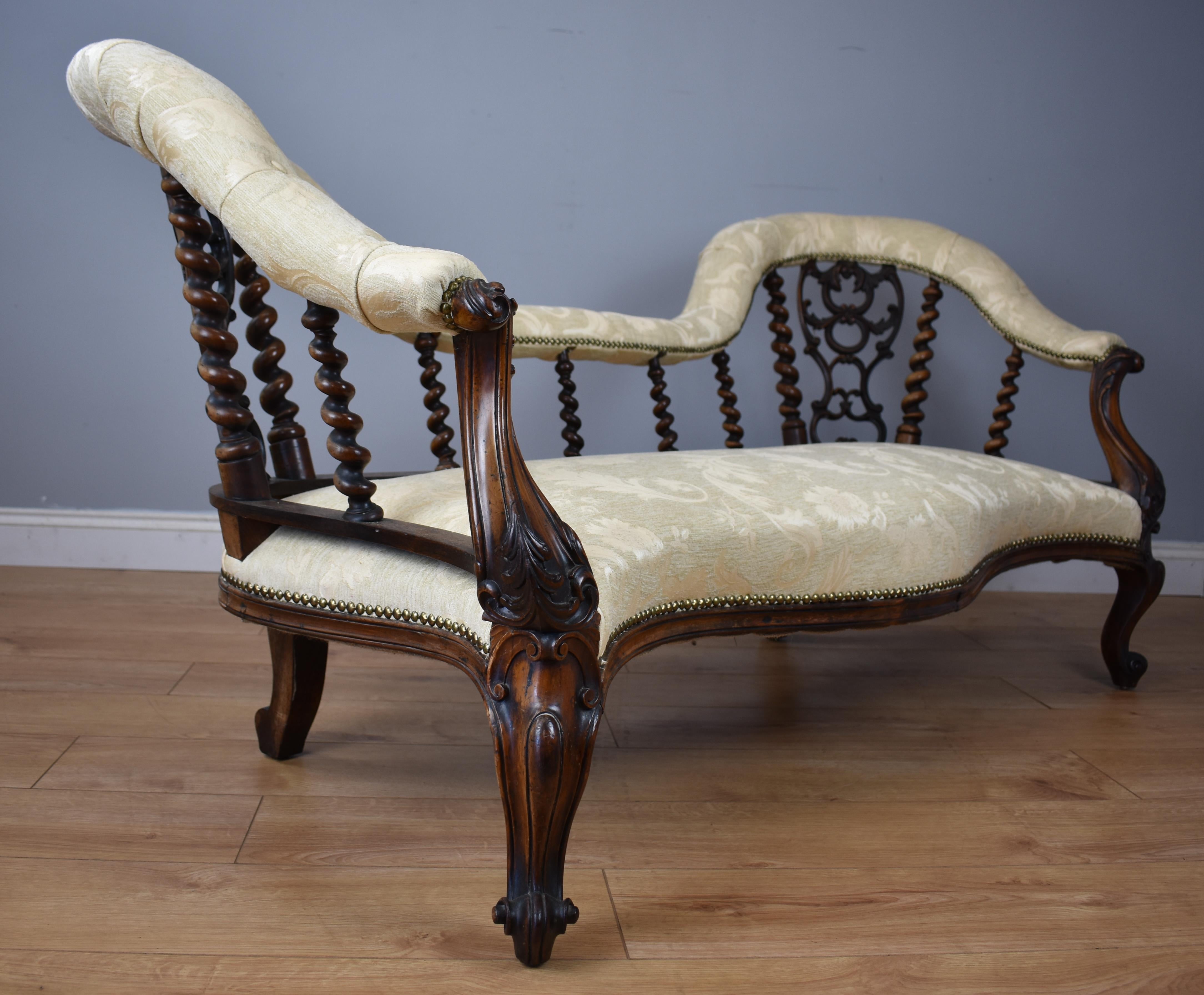 Victorian Rosewood Chaise Lounge or Sofa 4