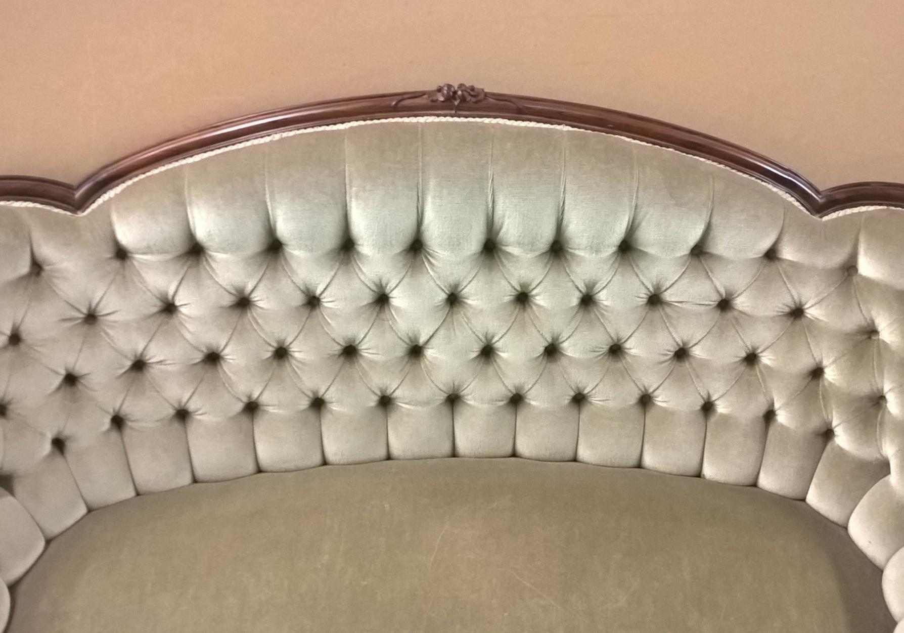 sofa victorian