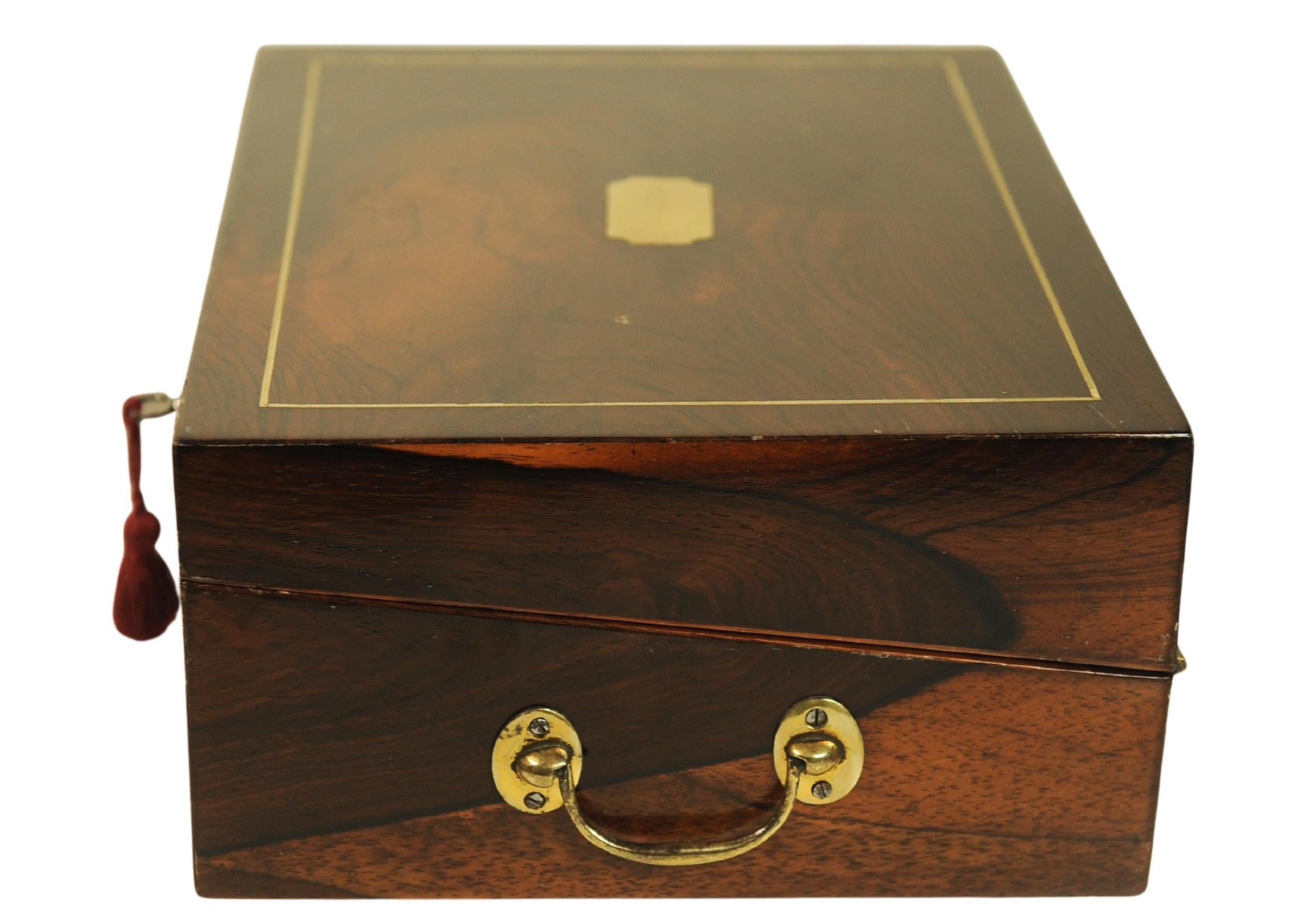 Viktorianische Palisander Damen Schreiben Slope mit eingelegten Messing & Leder Interieur im Angebot 1