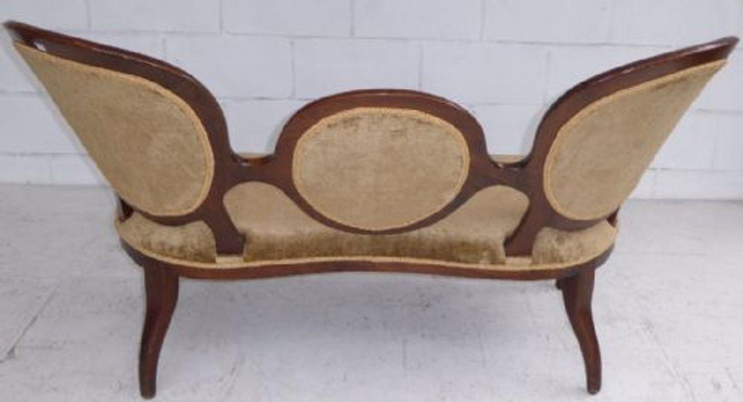 Victorian Rosewood Spoon Back Sofa For Sale 5