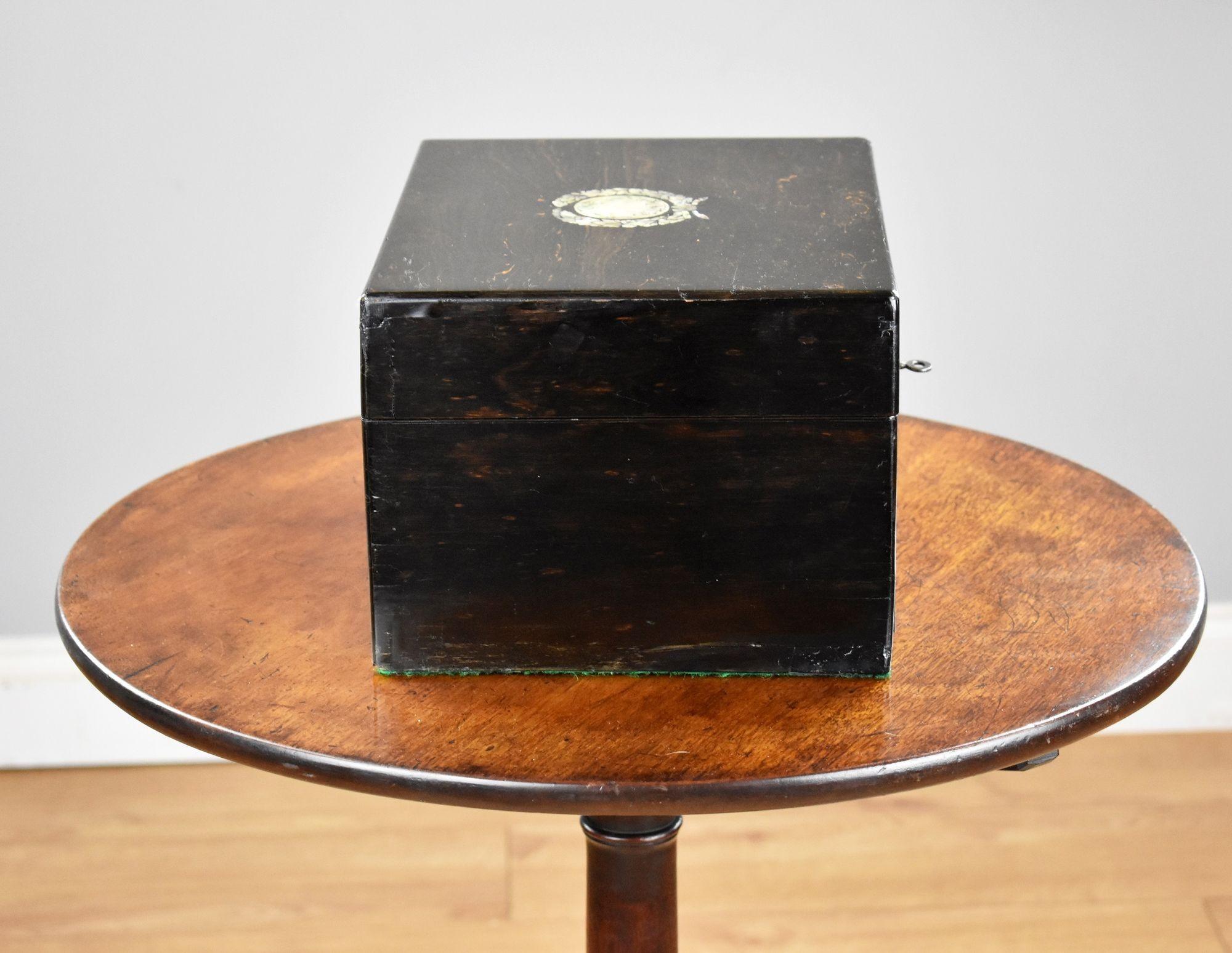 British Victorian Rosewood Travelling Vanity/Jewellery Box For Sale