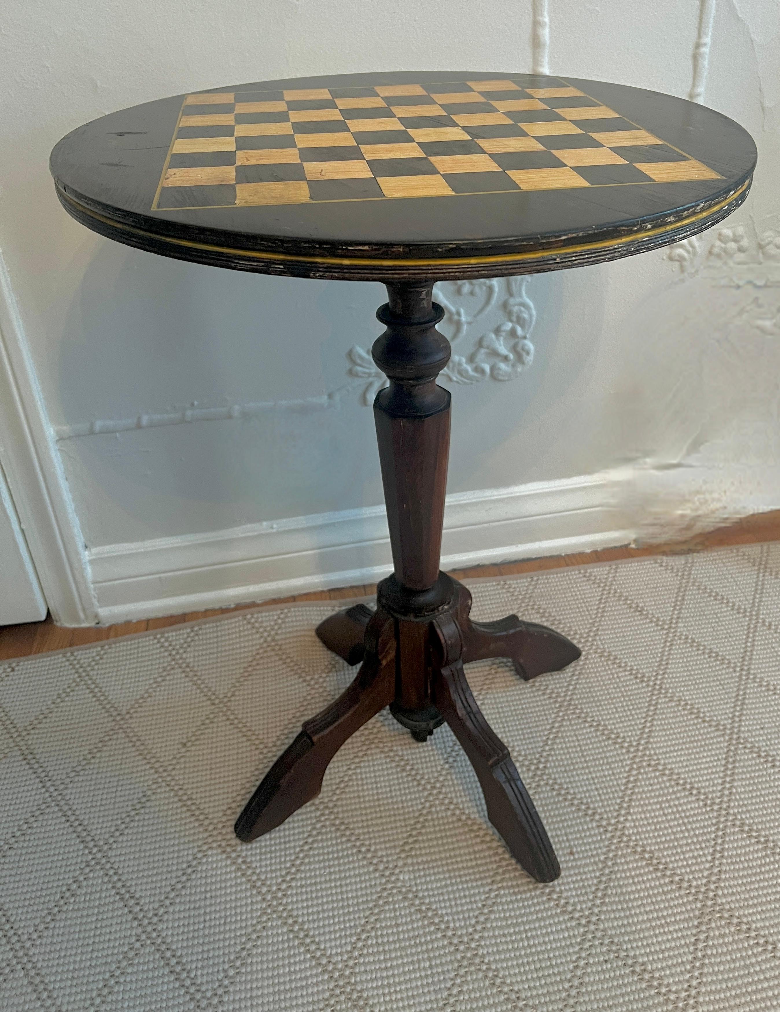 Victorian Round Side Table with Hand Painted Game Board Top In Good Condition For Sale In Los Angeles, CA
