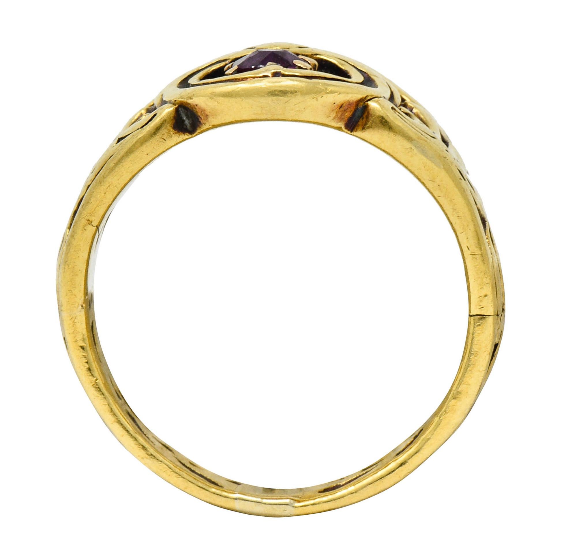 Cabochon Victorian Ruby 18 Karat Gold Gargoyle Foliate Band Ring