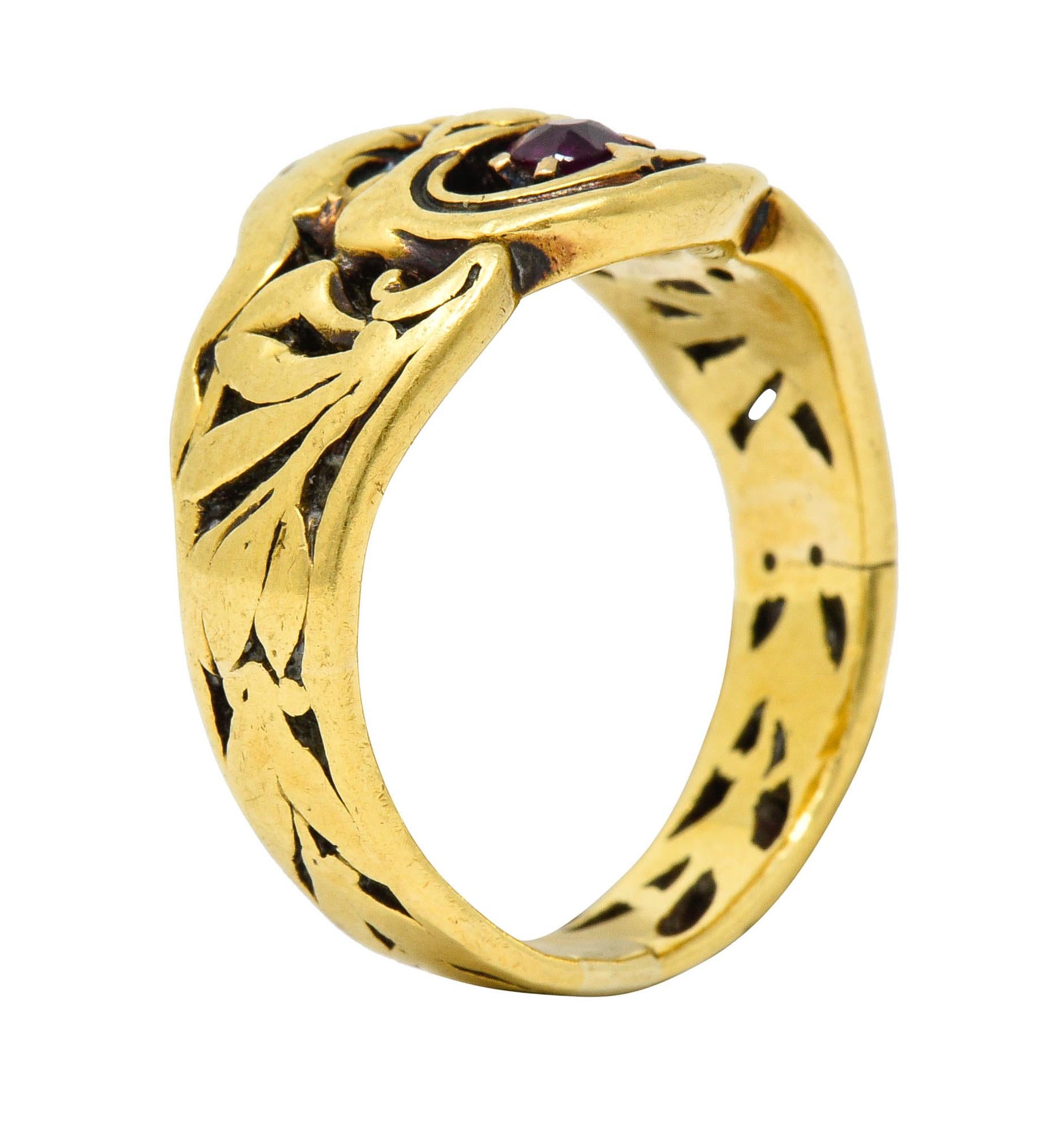 Victorian Ruby 18 Karat Gold Gargoyle Foliate Band Ring 1