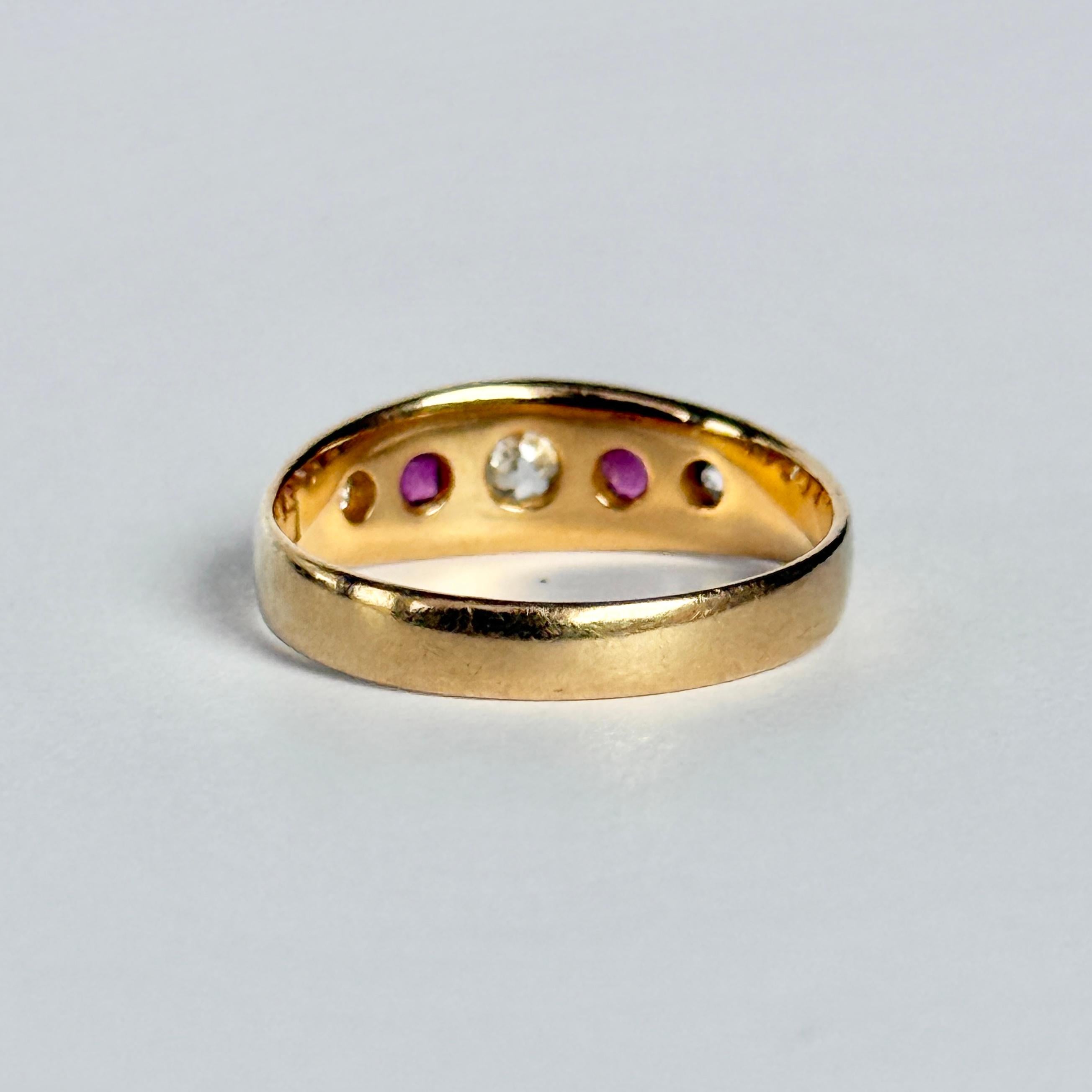 Victorian Ruby and Diamond 18 Carat Gold Five-Stone Star Setting Ring For Sale 1
