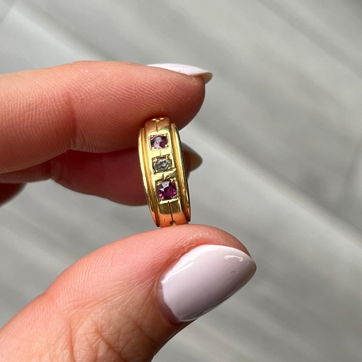 Women's Victorian Ruby and Diamond 18 Carat Gold Three-Stone Band Ring For Sale