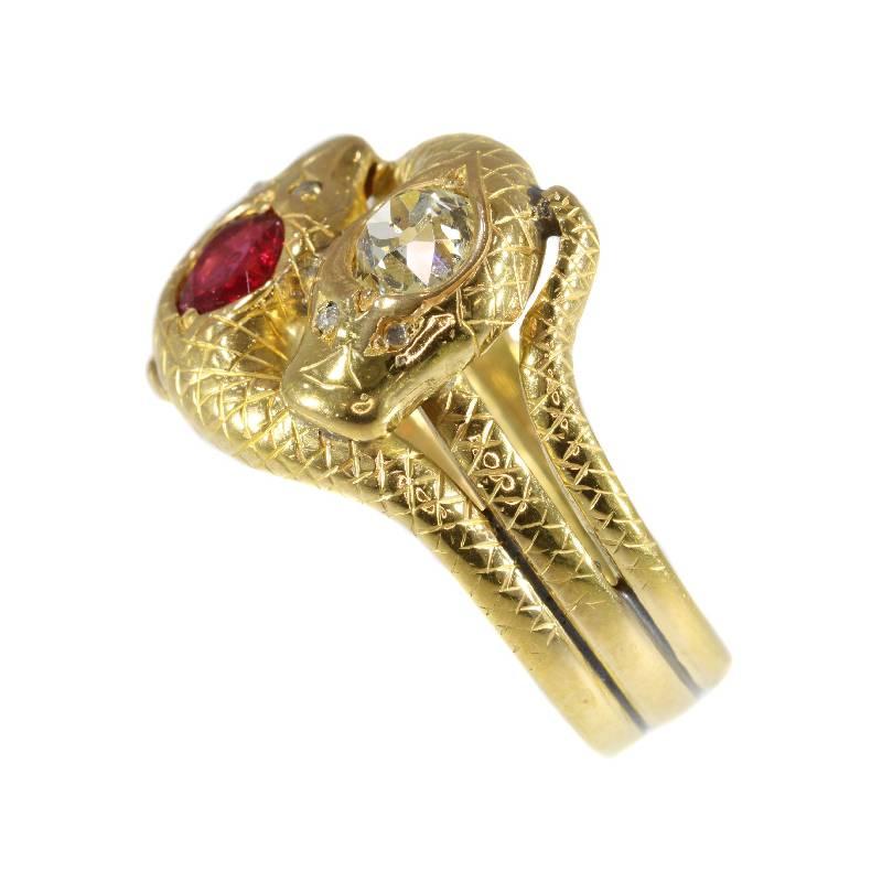 Victorian Ruby and Diamond 18 Karat Yellow Gold Double Snakes Ring, 1890s For Sale 1