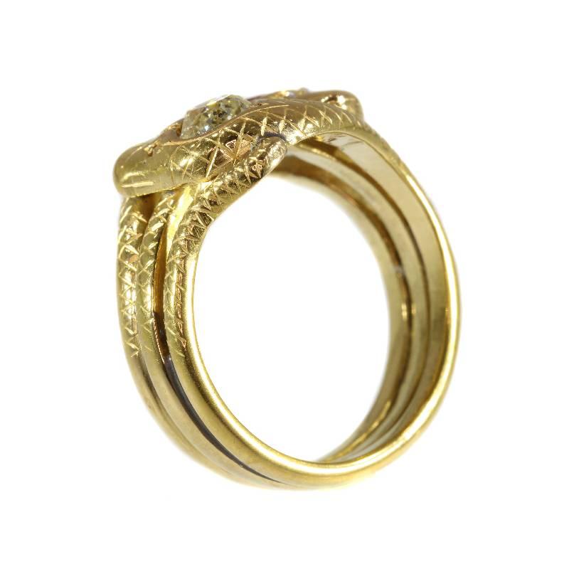 Victorian Ruby and Diamond 18 Karat Yellow Gold Double Snakes Ring, 1890s For Sale 2