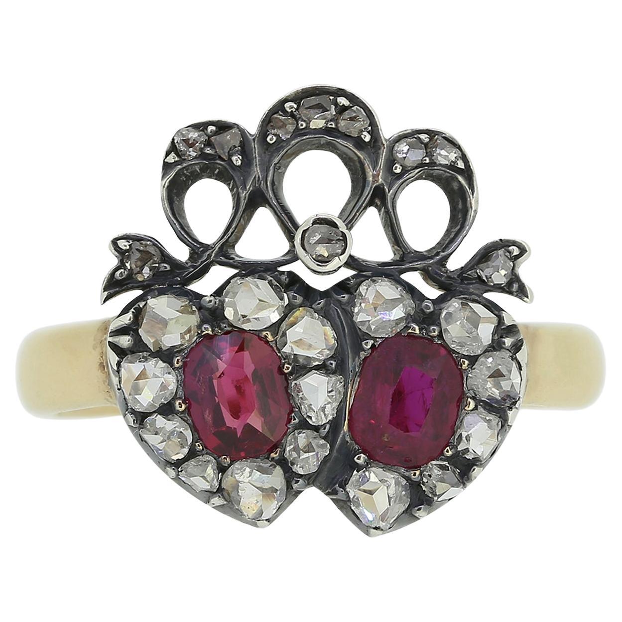 Viktorianischer Rubin- und Diamant-Doppelherz-Ring