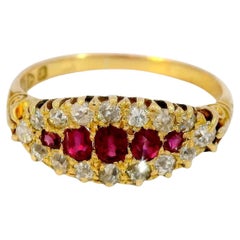 Bague victorienne en or jaune 18 carats avec rubis et diamants