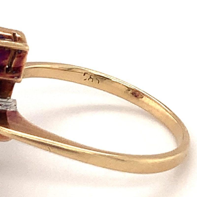 Victorian Ruby and Diamond Ring in 14K Yellow Gold, circa 1890s In Good Condition For Sale In Beverly Hills, CA