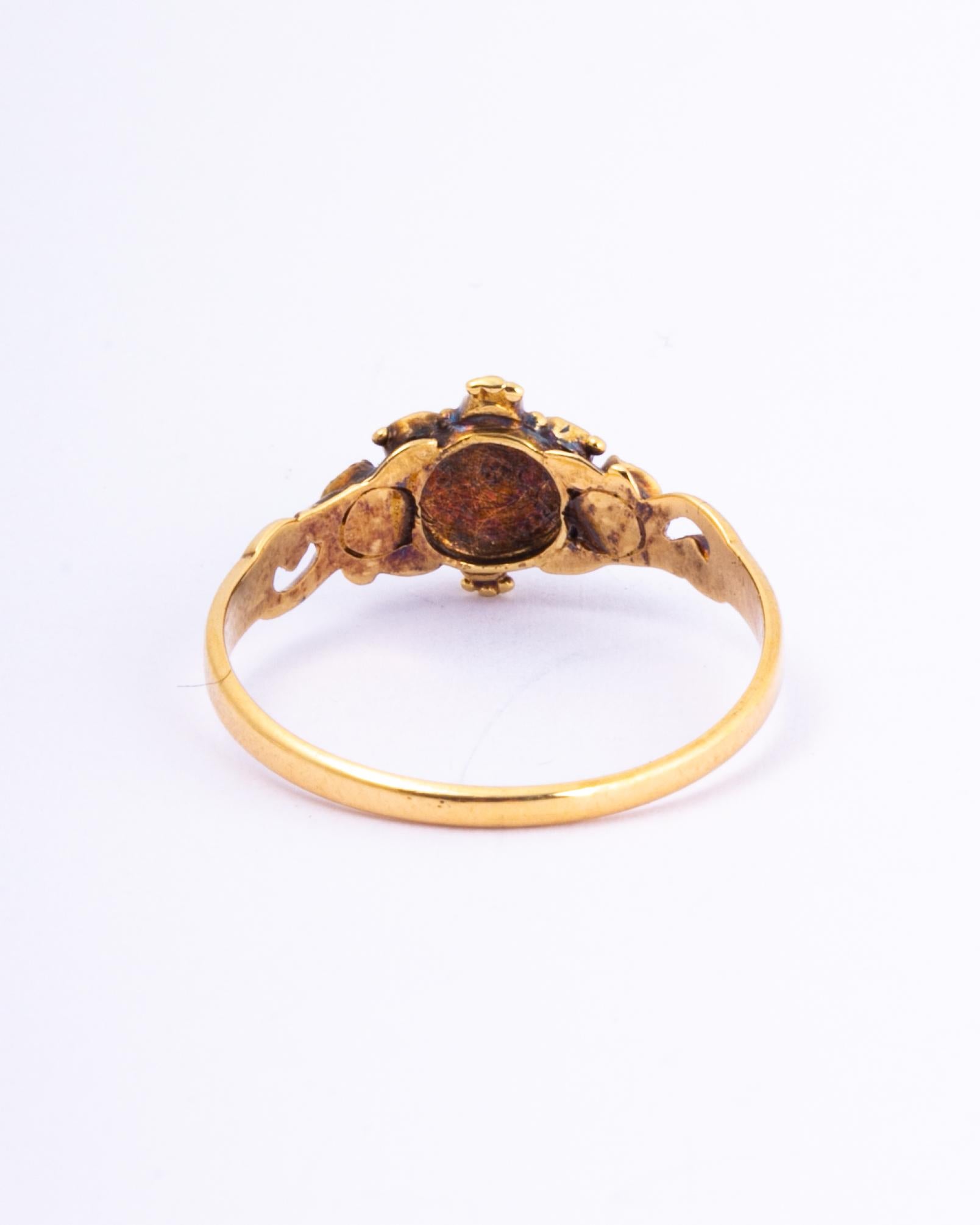 Victorian Ruby and Pearl 15 Carat Gold Cluster Ring In Good Condition In Chipping Campden, GB