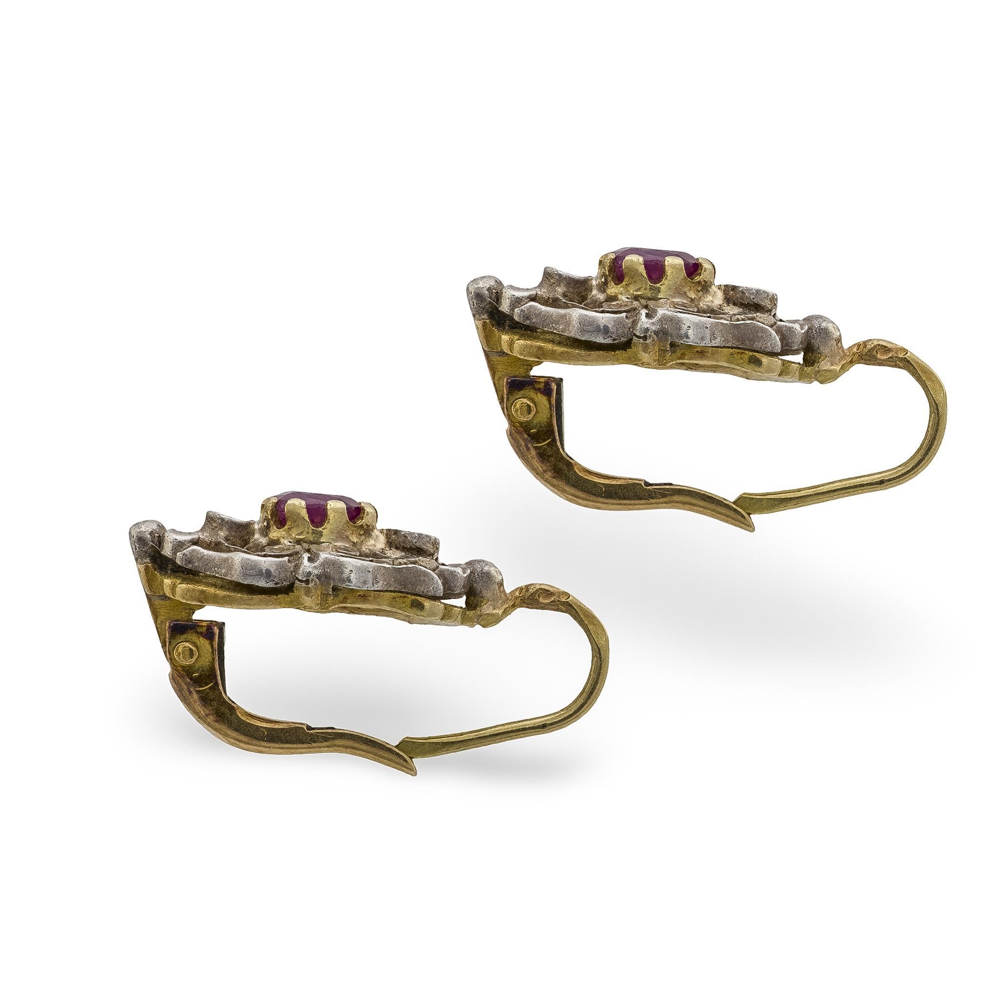 Viktorianische Rubin-Diamant-Ohrringe aus 18k Gelbgold und Silber im Angebot 2