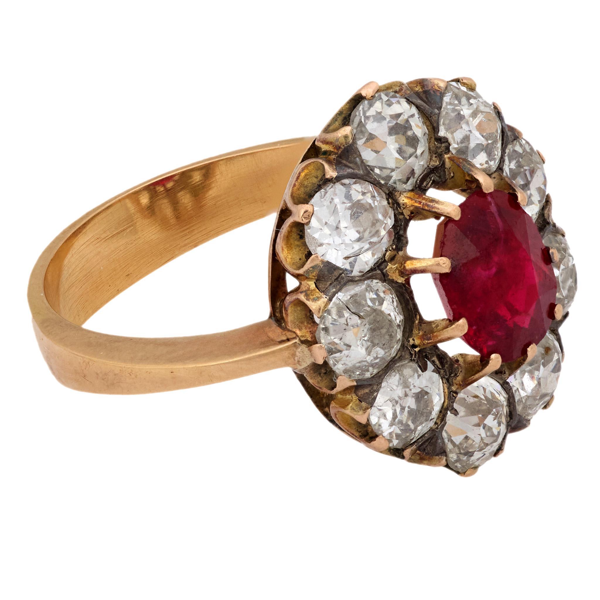 Oval Cut Victorian ruby diamond 18k yellow gold cluster ring For Sale