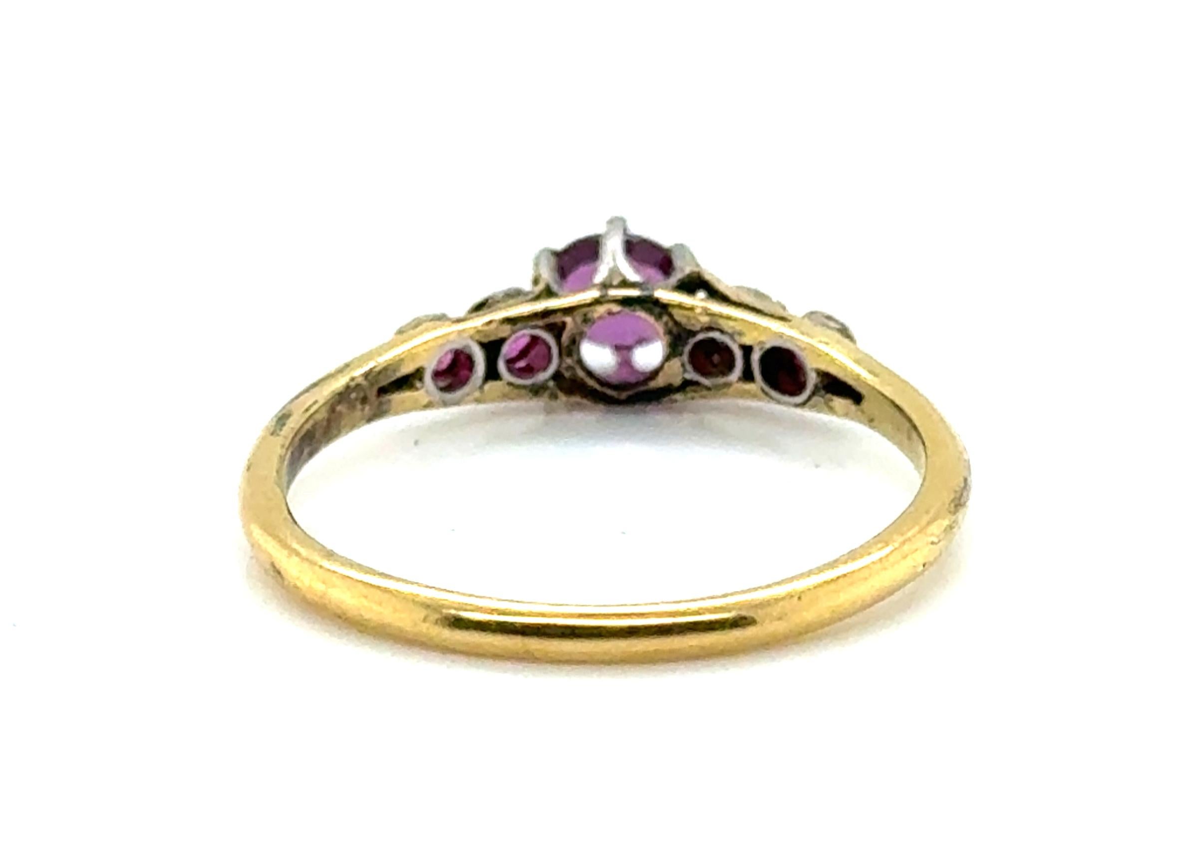 Anillo de cóctel de compromiso de rubí victoriano .50ct Antiguo original de 1890 18K en Excelente Estado en Dearborn, MI