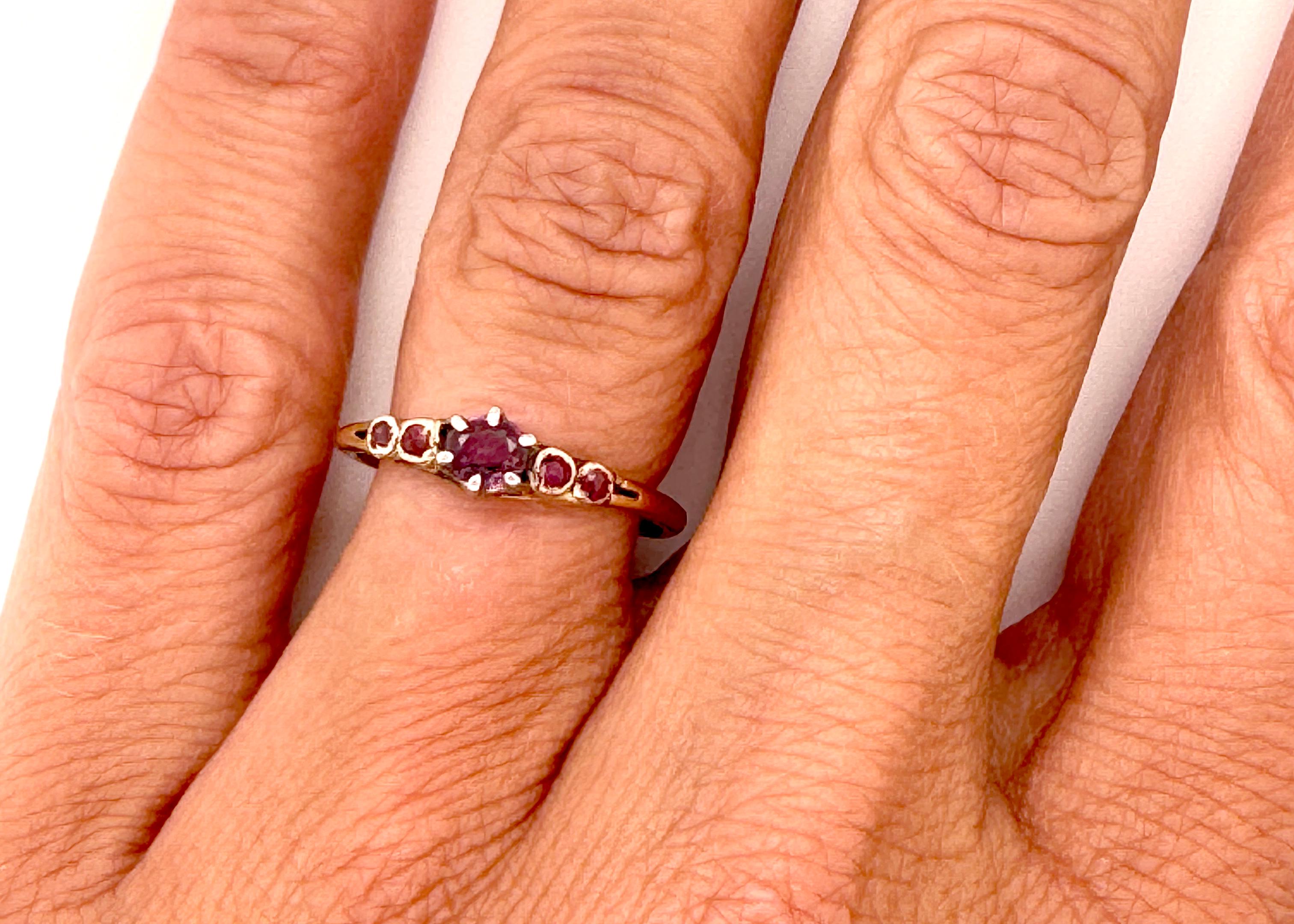 De las mujeres Anillo de cóctel de compromiso de rubí victoriano .50ct Antiguo original de 1890 18K