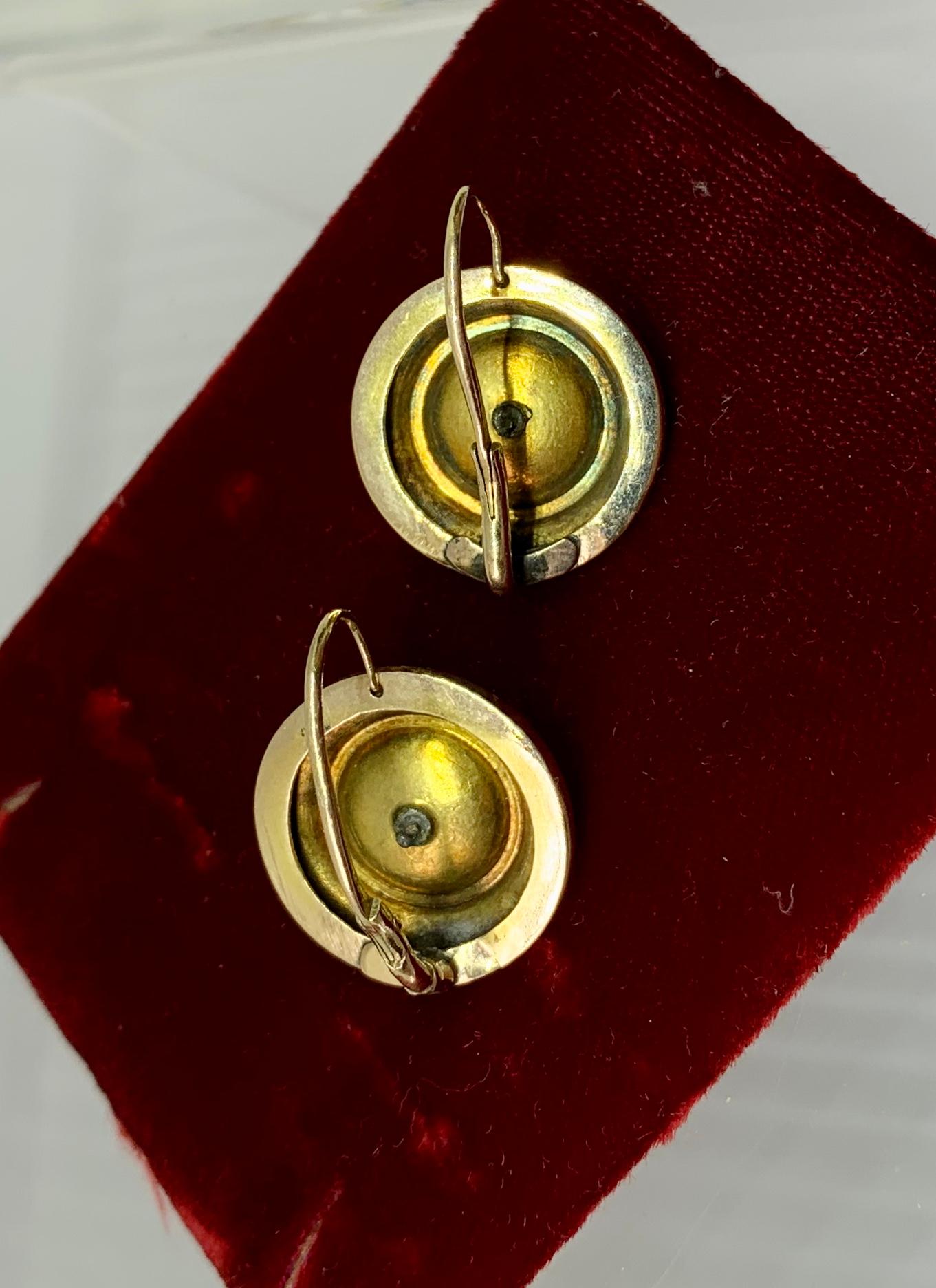 Viktorianische Rubin-Perlen-Ohrringe mit Blumen-Cluster-Motiv aus 14 Karat Gold im Angebot 4
