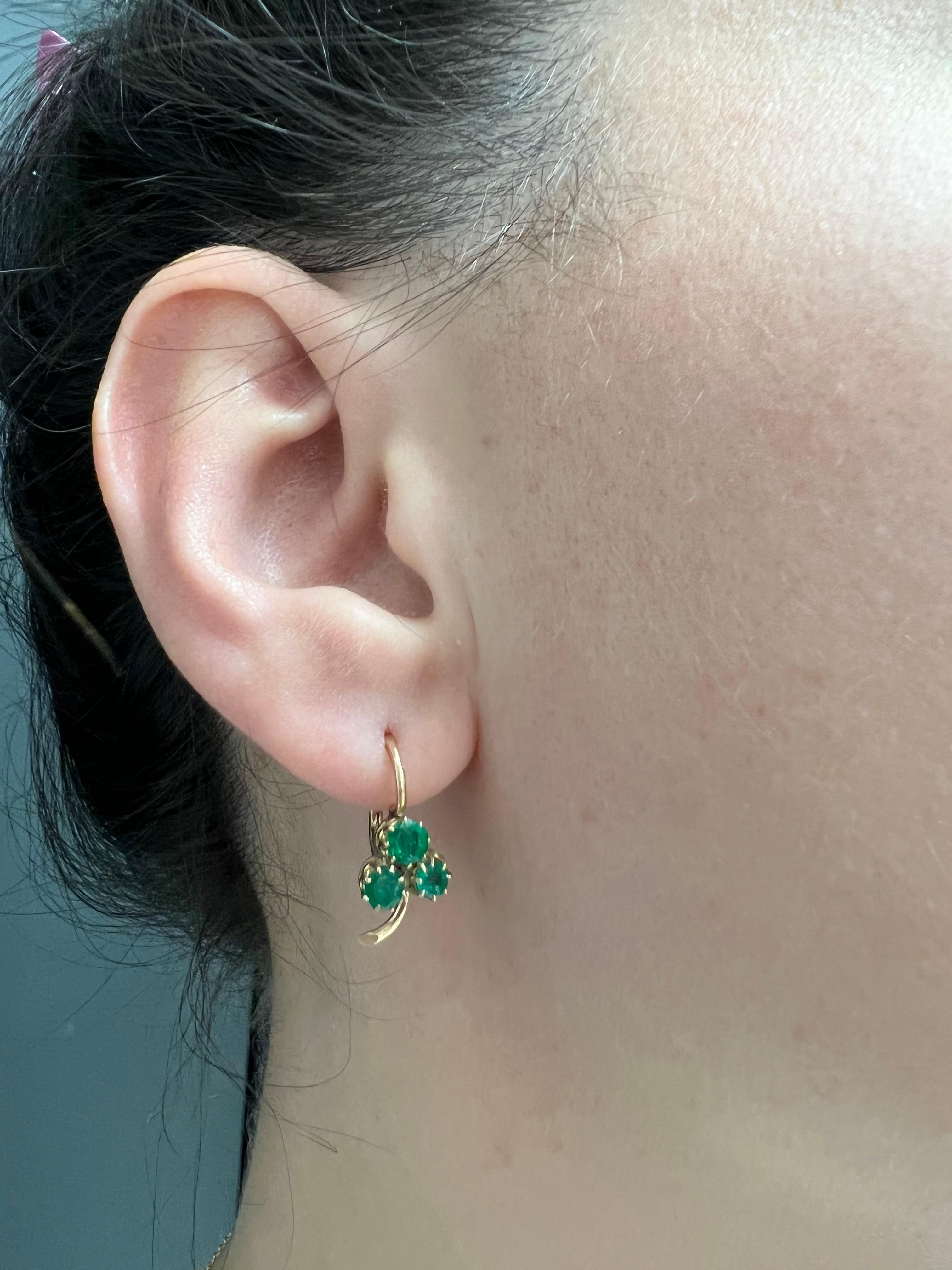 Round Cut Victorian Russian Yellow Gold Emerald Clover Earrings