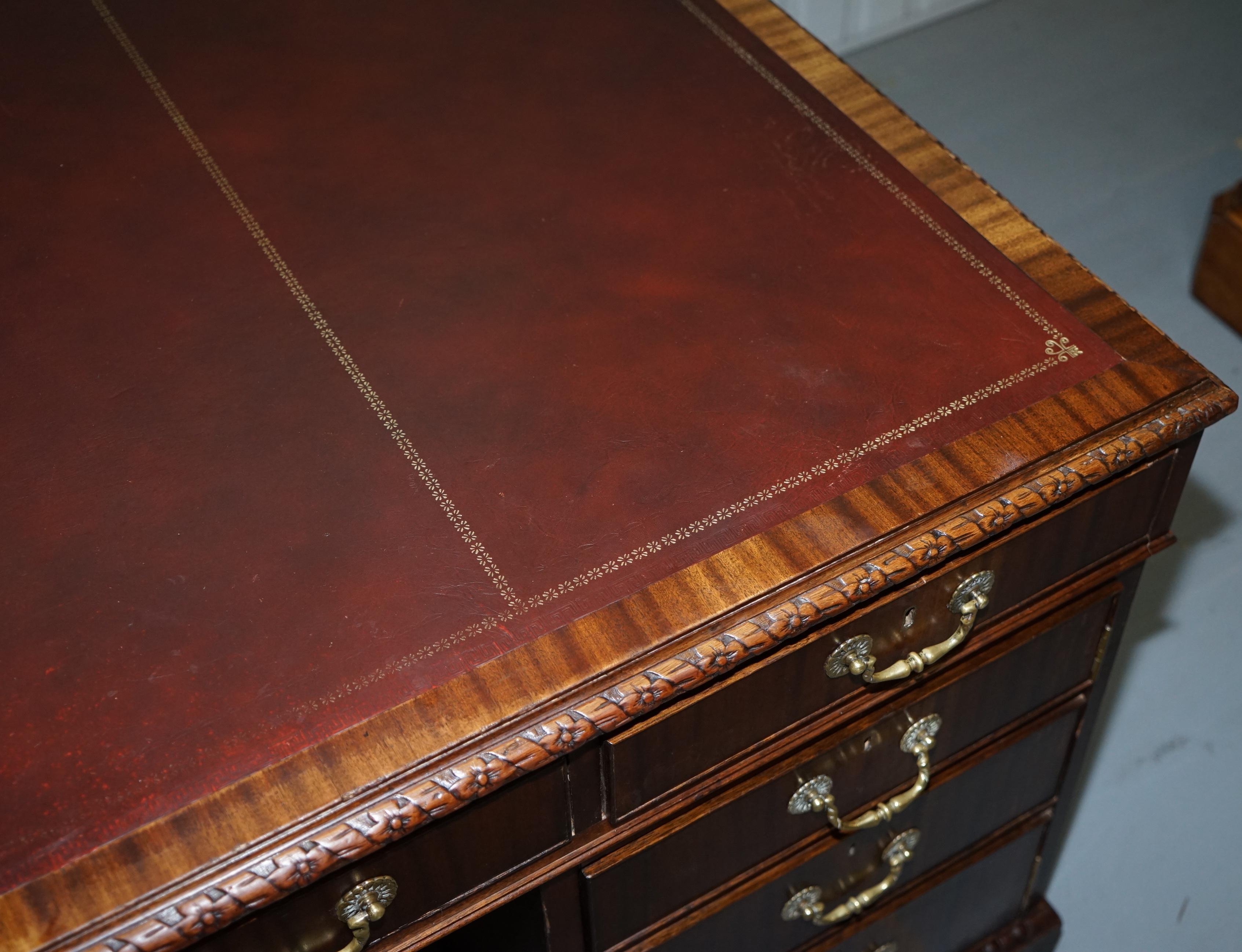 Victorian Sapele Wood Double Sided Twin Pedestal Partner Desk Brown Leather Top In Good Condition In West Sussex, Pulborough