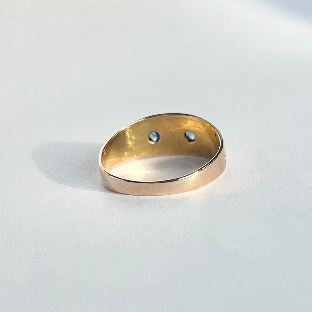 Victorian Sapphire and Diamond 15 Carat Gold Five Stone Band In Good Condition For Sale In Chipping Campden, GB
