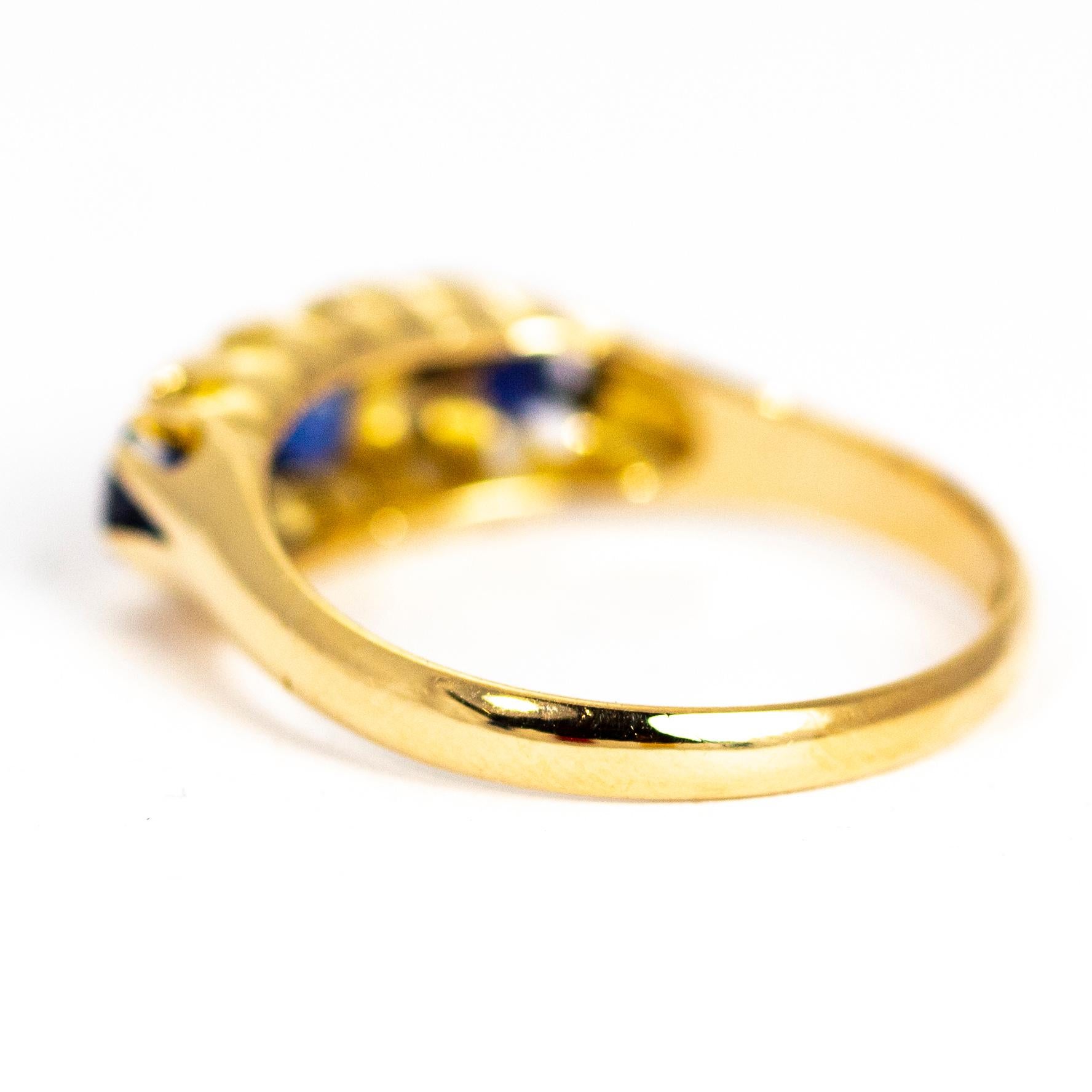 Victorian Sapphire and Diamond Three-Stone 18 Carat Gold Ring In Good Condition In Chipping Campden, GB