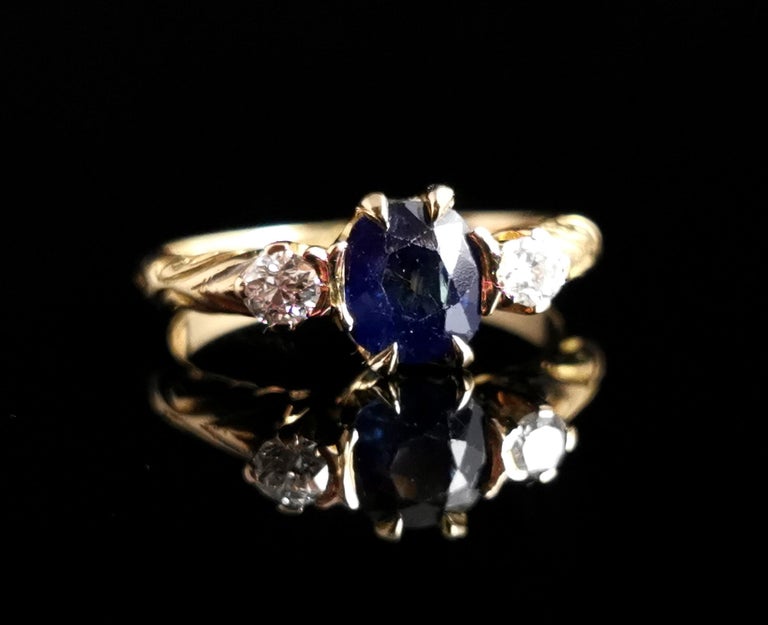 Victorian Sapphire and Diamond Three Stone Ring, 18ct Gold For Sale 1