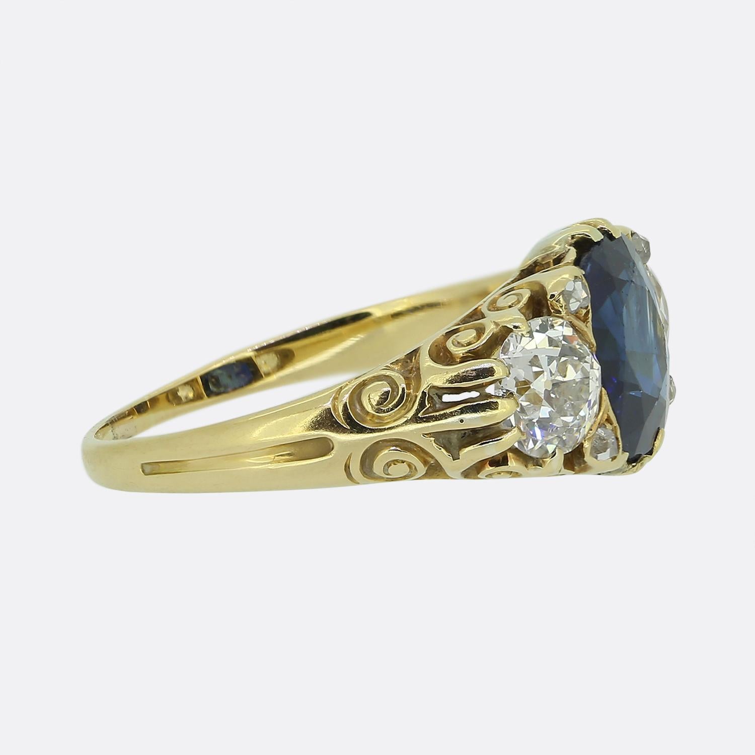 Victorien Bague victorienne à trois pierres saphir et diamants en vente
