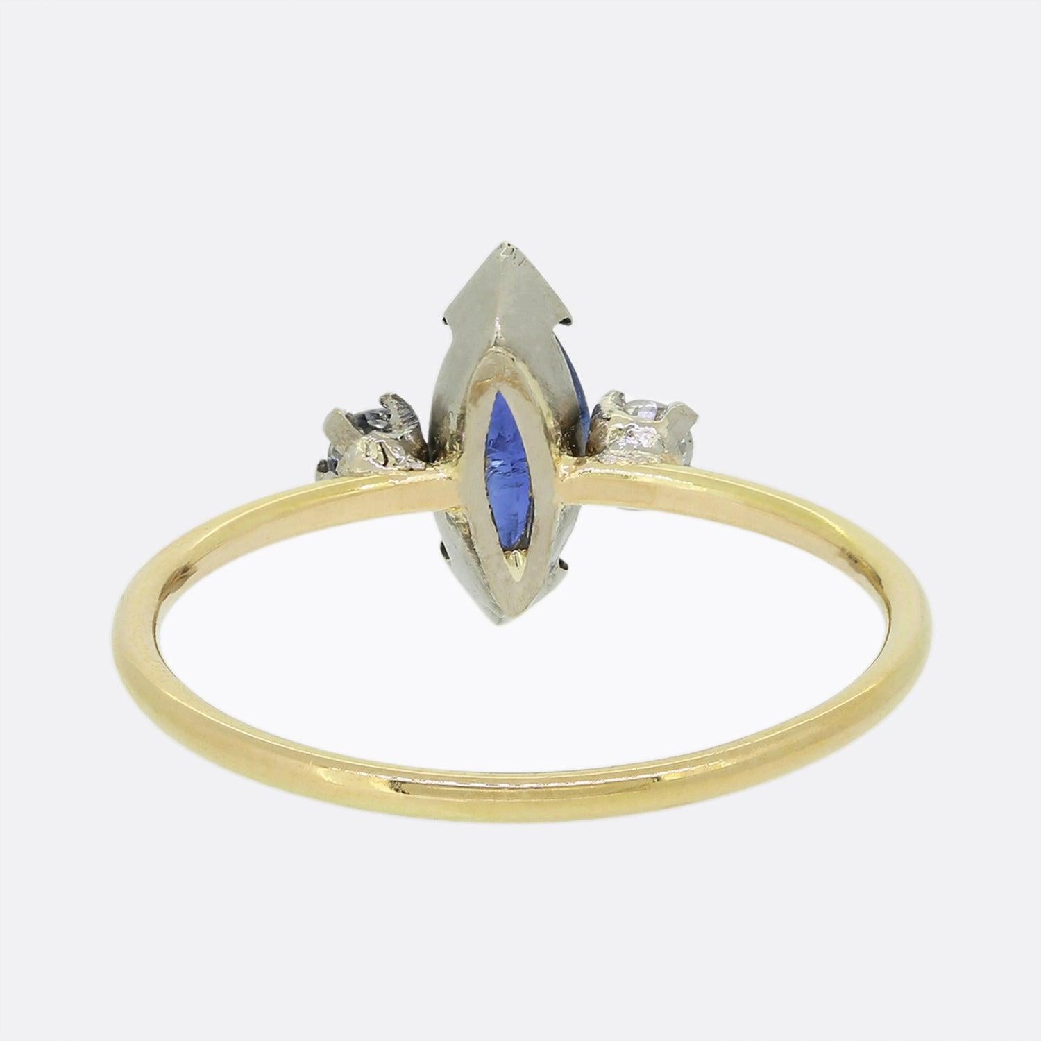 Viktorianischer Ring mit drei Steinen, Saphir und Diamant im Zustand „Gut“ im Angebot in London, GB
