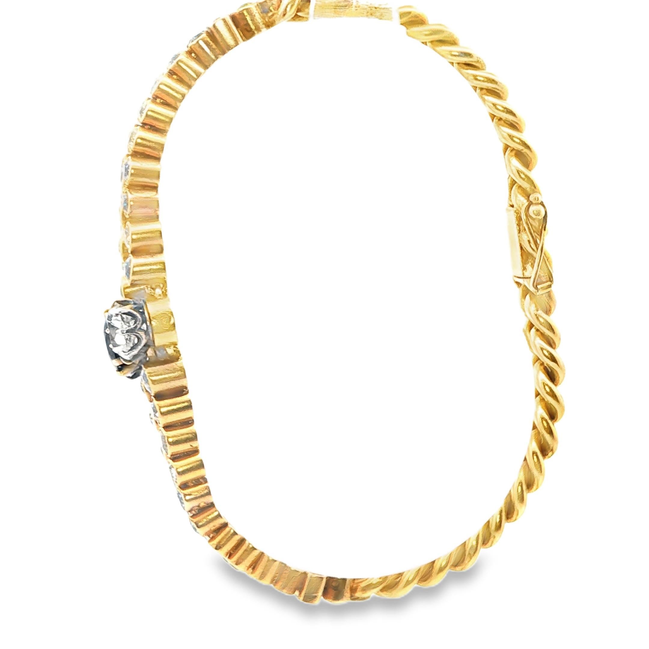 Victorien Bracelet victorien à trois lignes de saphirs et de diamants, russe, vers 1880 en vente