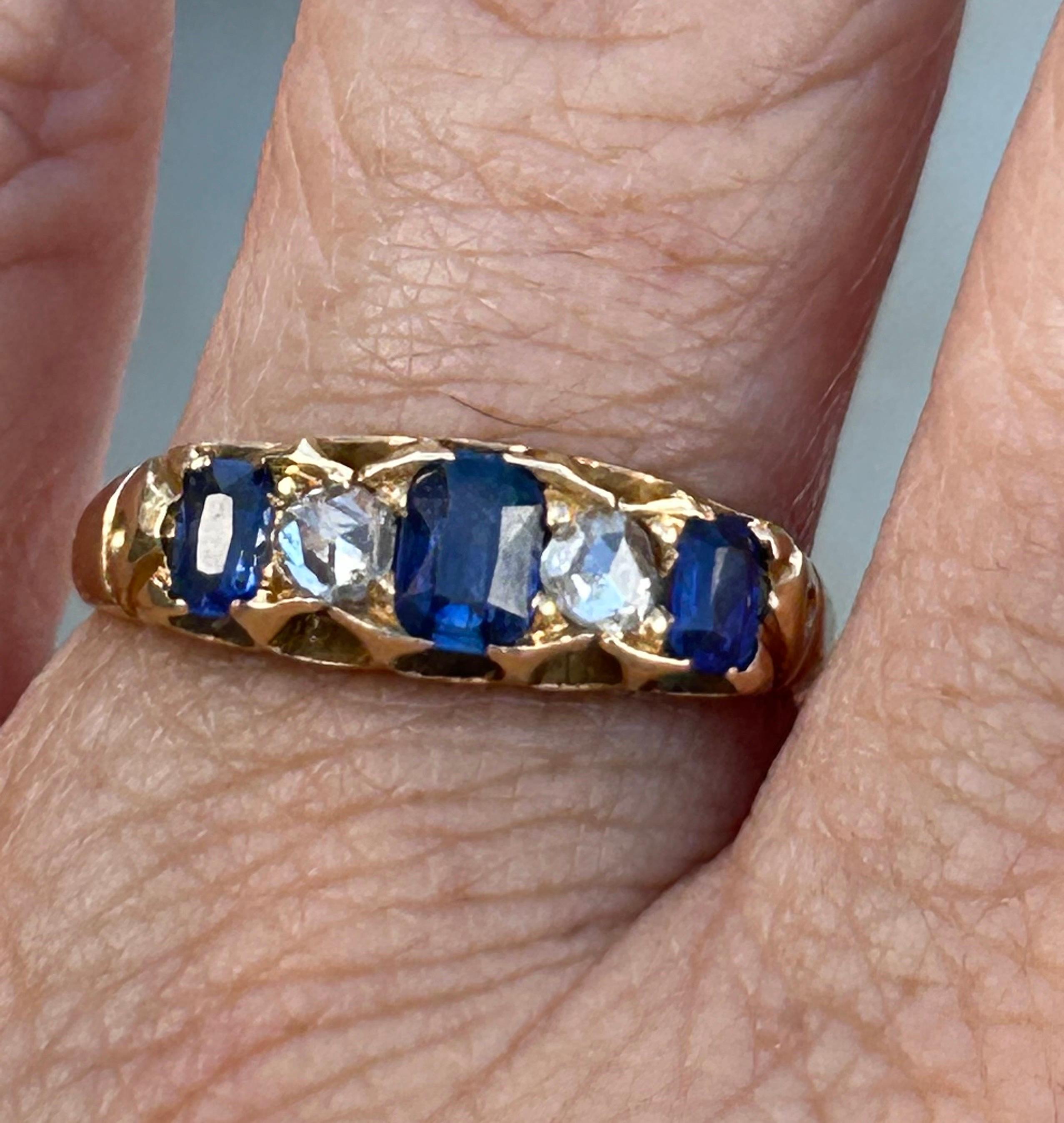 Taille émeraude Bague victorienne en or 18 carats avec saphirs et diamants taille rose en vente