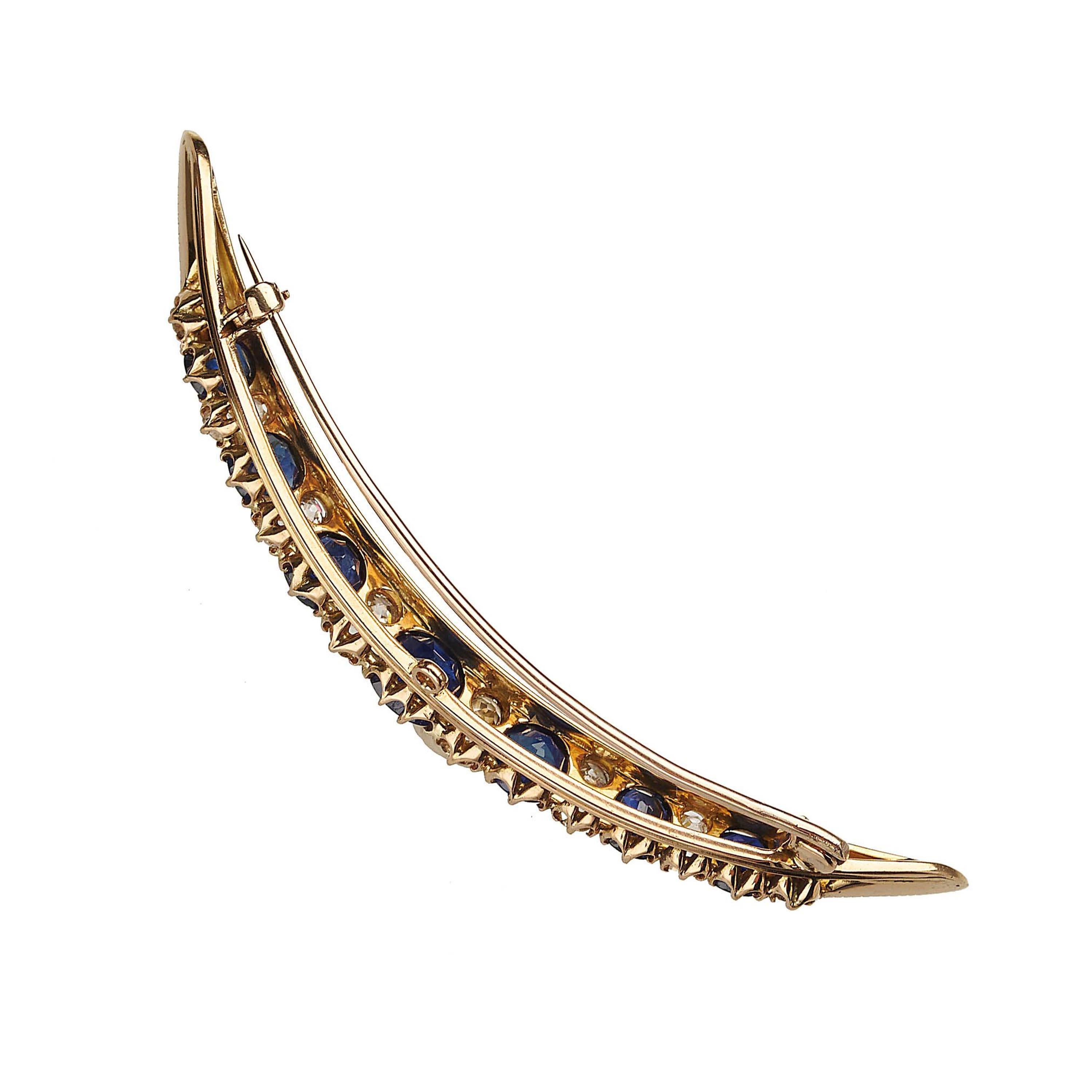 Victorian Sapphire, Diamond and Gold Crescent Brooch, Circa 1880 In Good Condition For Sale In London, GB
