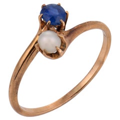 Victorian sapphire pearl low karat gold toi et moi ring