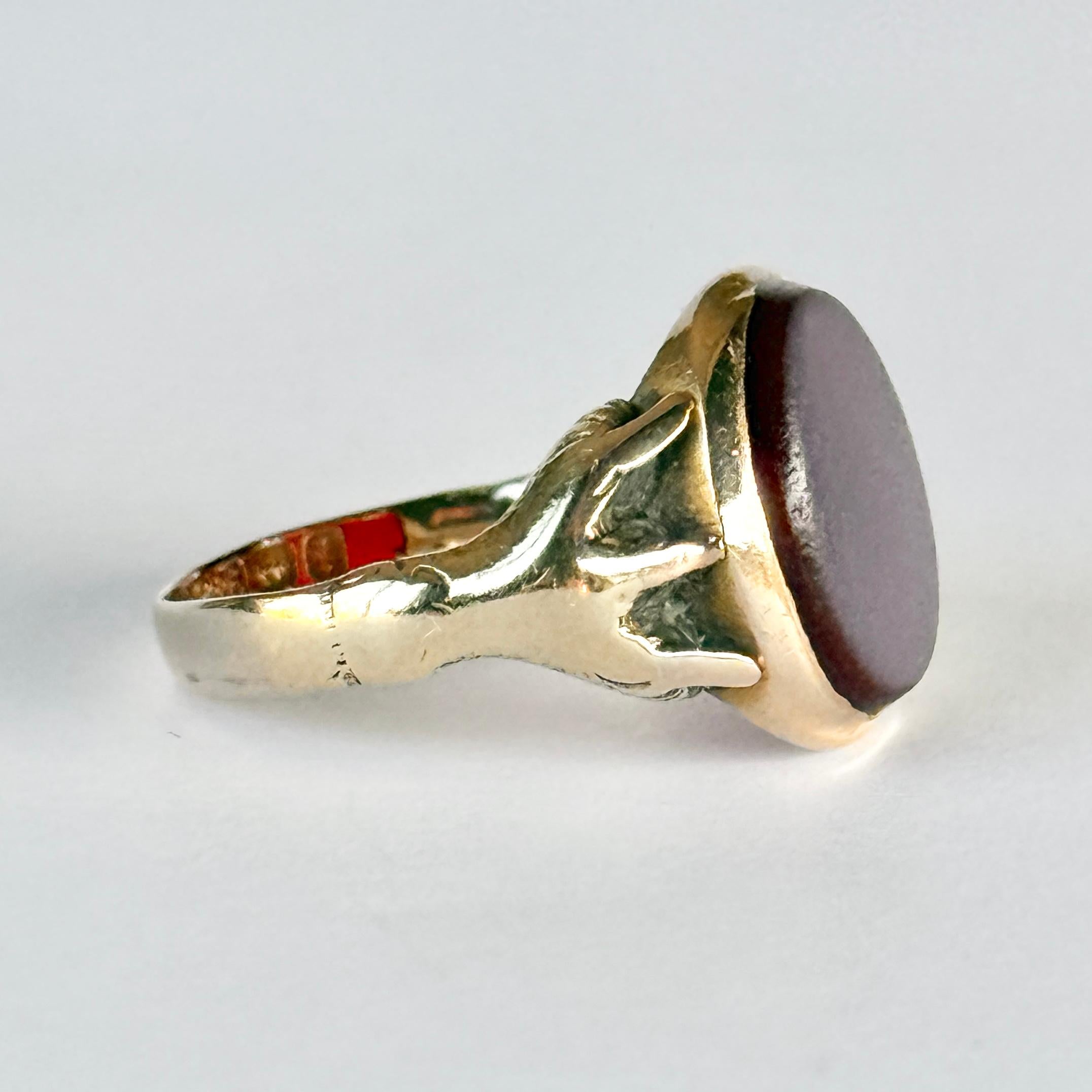 Bague chevalière victorienne en sardonyx et or 15 carats en vente 1