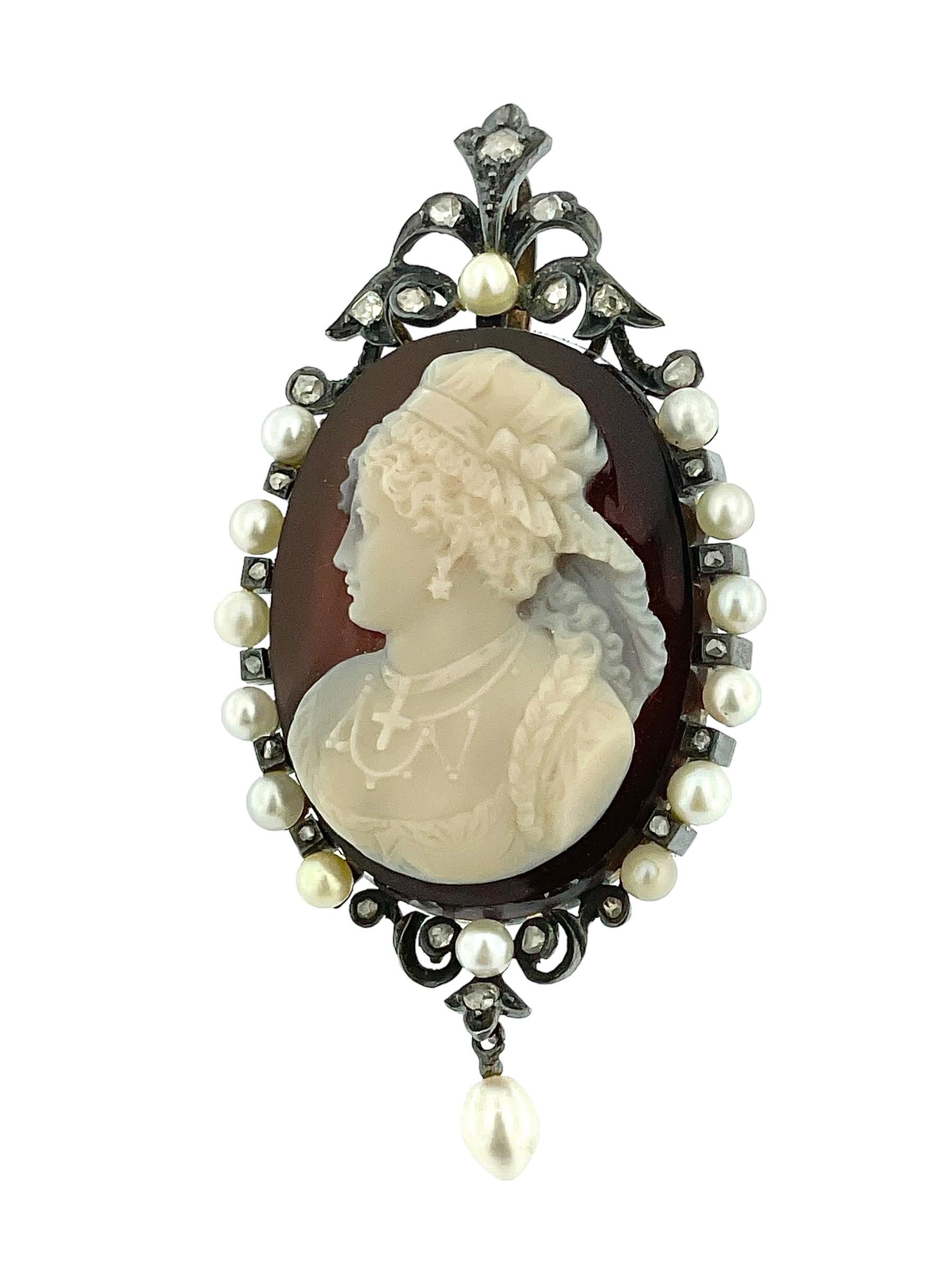 Cammeo vittoriano in sardonica del 1880 Perle e diamanti su oro e argento in vendita 2